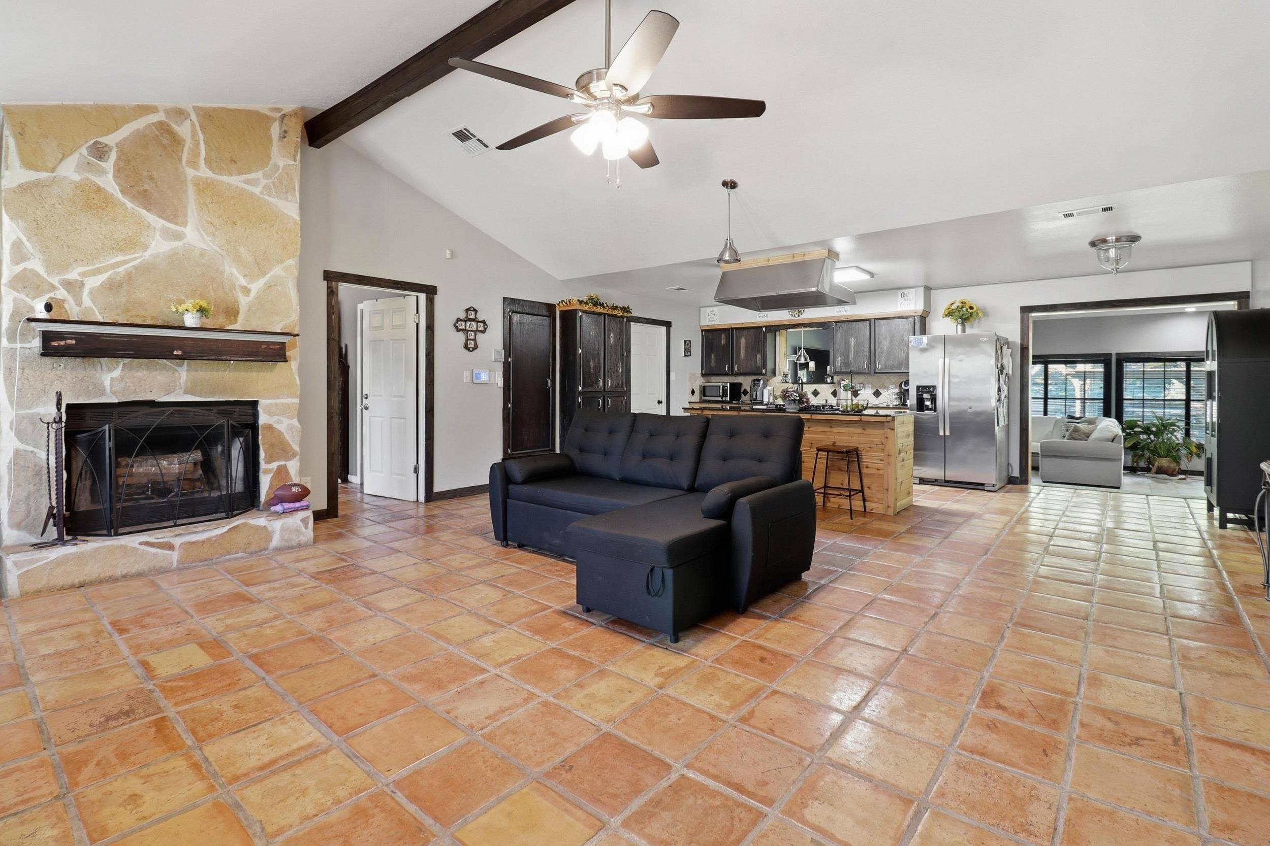 1204 S Gabriel Dr., Leander, TX 78641