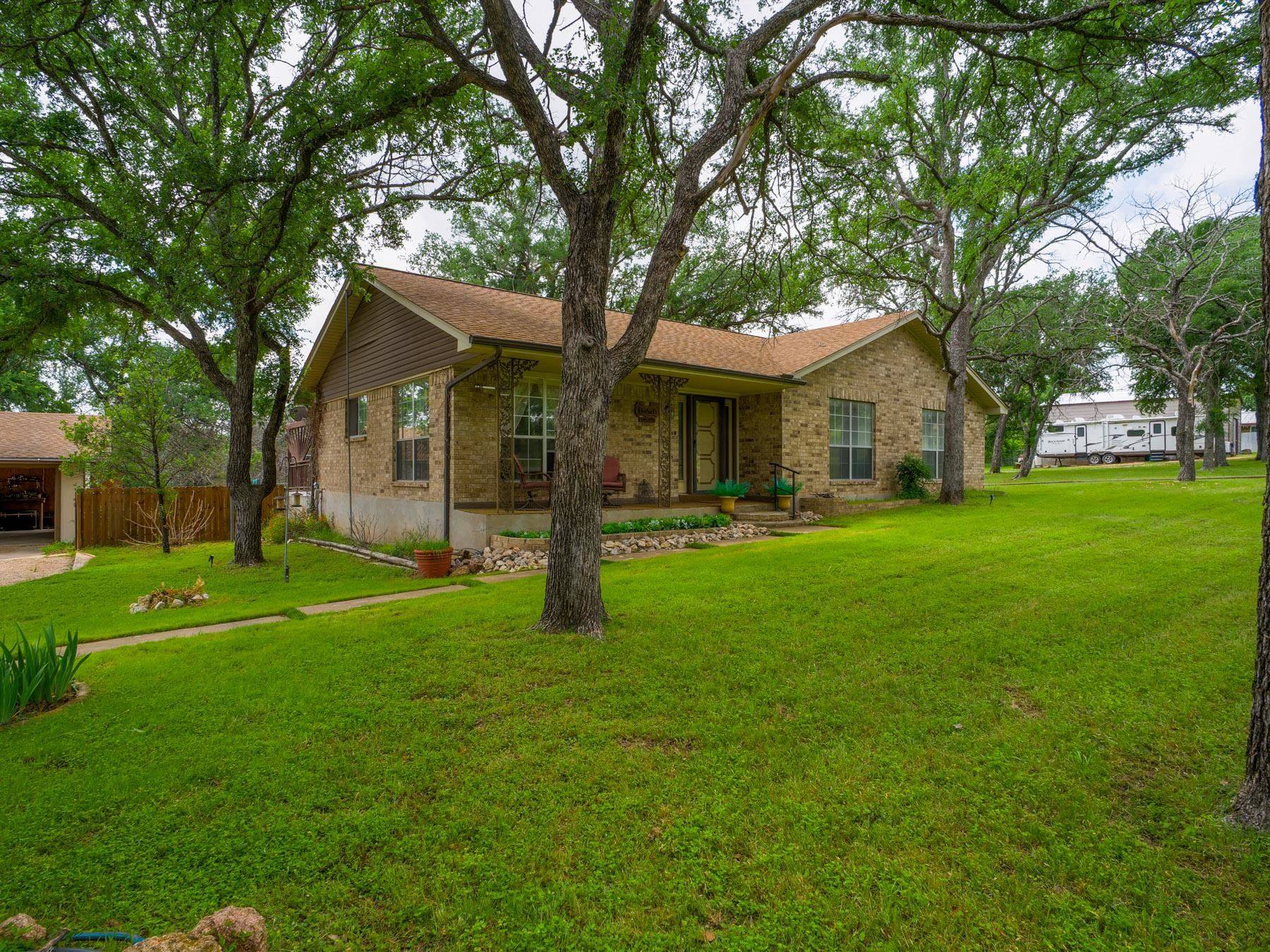 332 Panorama, Buchanan Dam, TX 78609