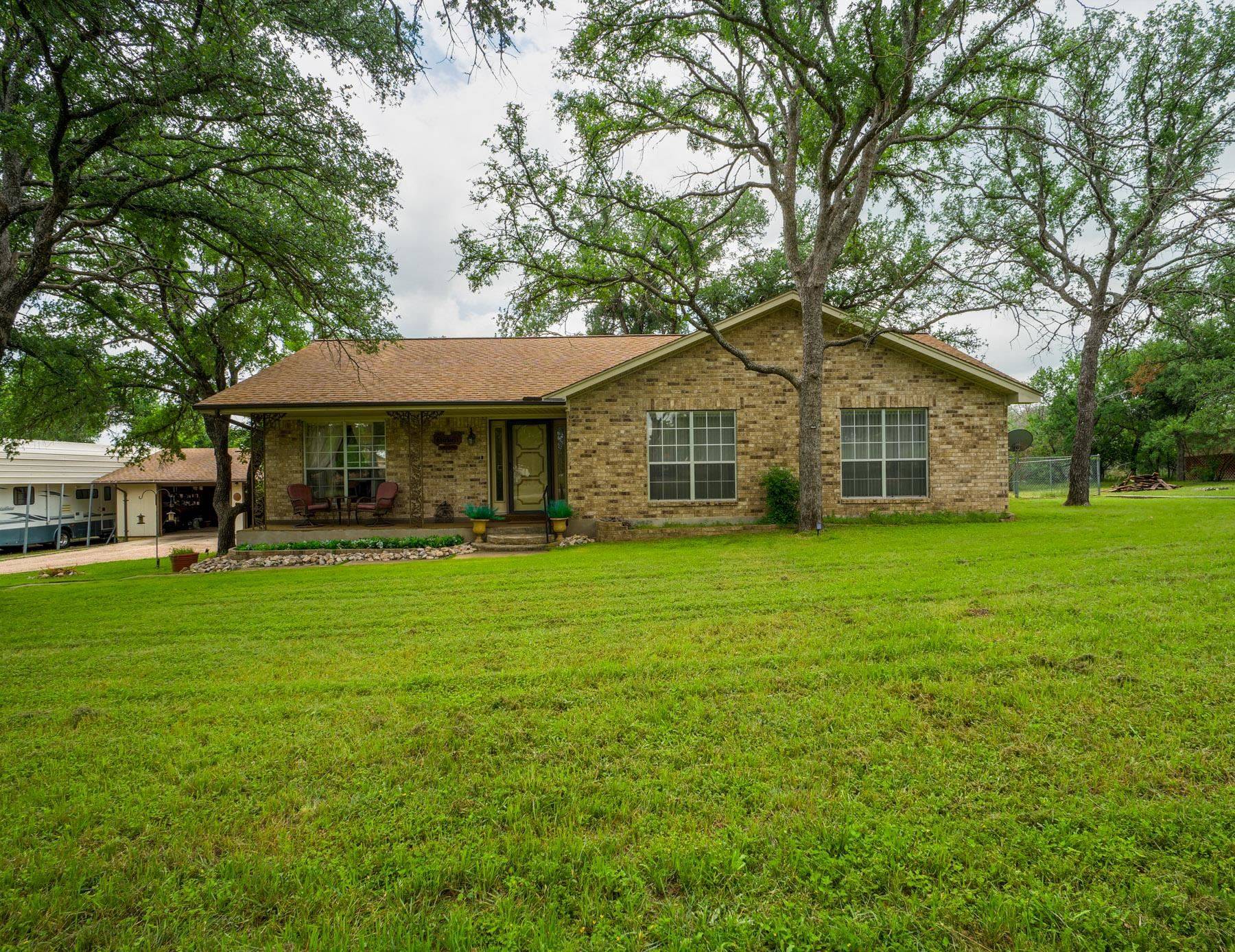 332 Panorama, Buchanan Dam, TX 78609