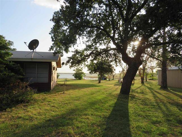 110 W Lakecrest DR, Bluffton, TX 78607