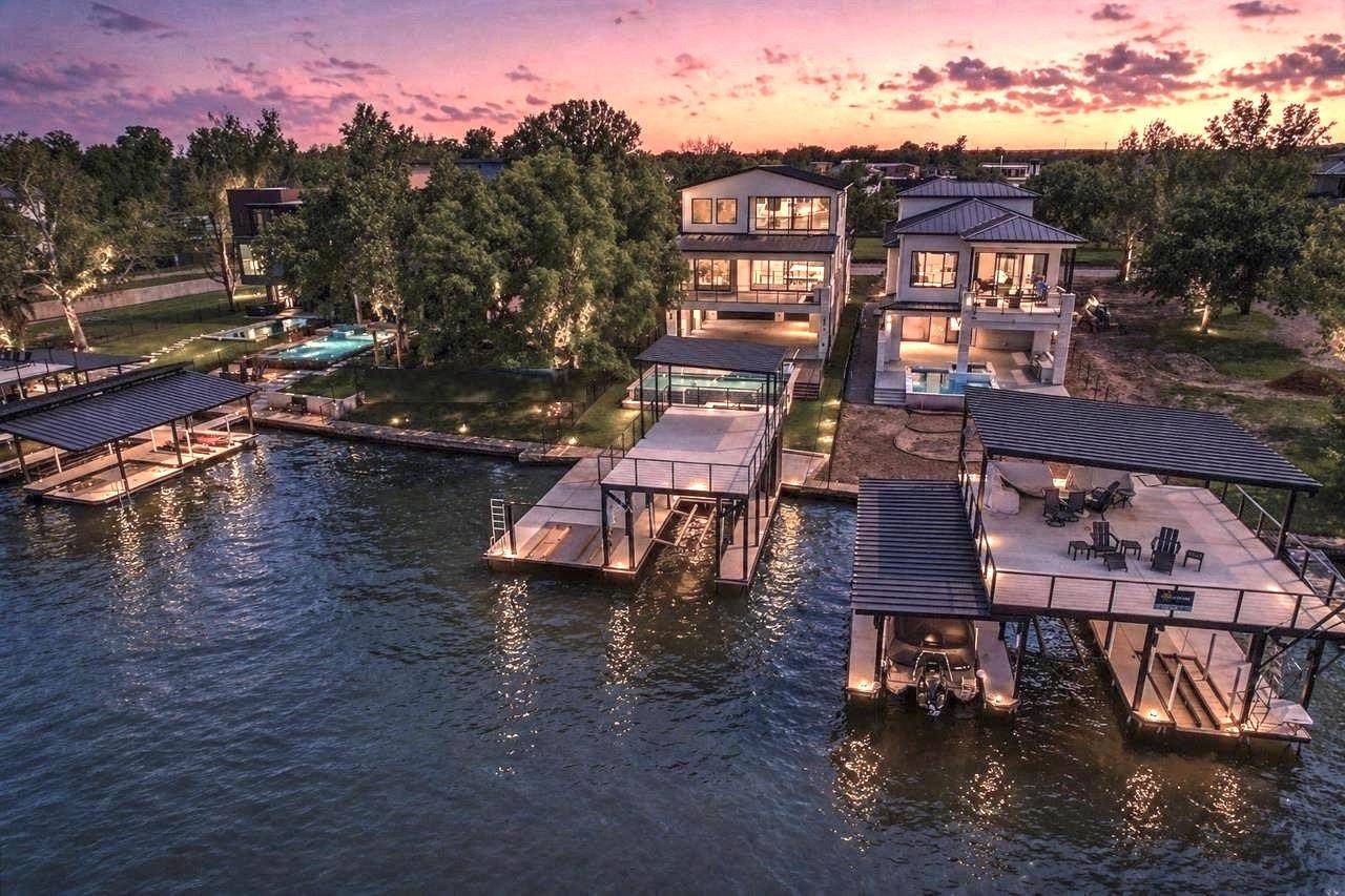 525 Lake Street, Kingsland, TX 78639