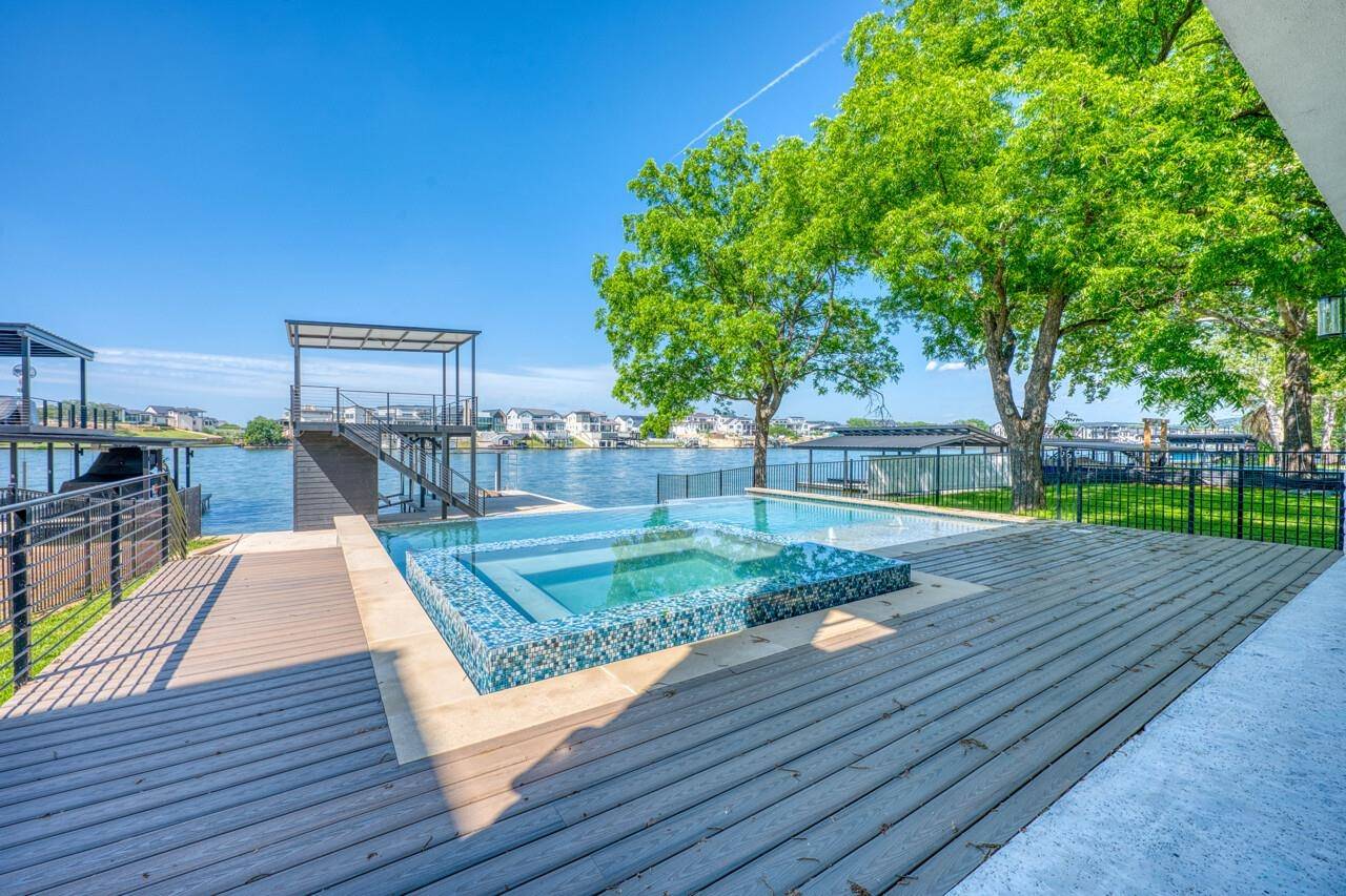 525 Lake Street, Kingsland, TX 78639