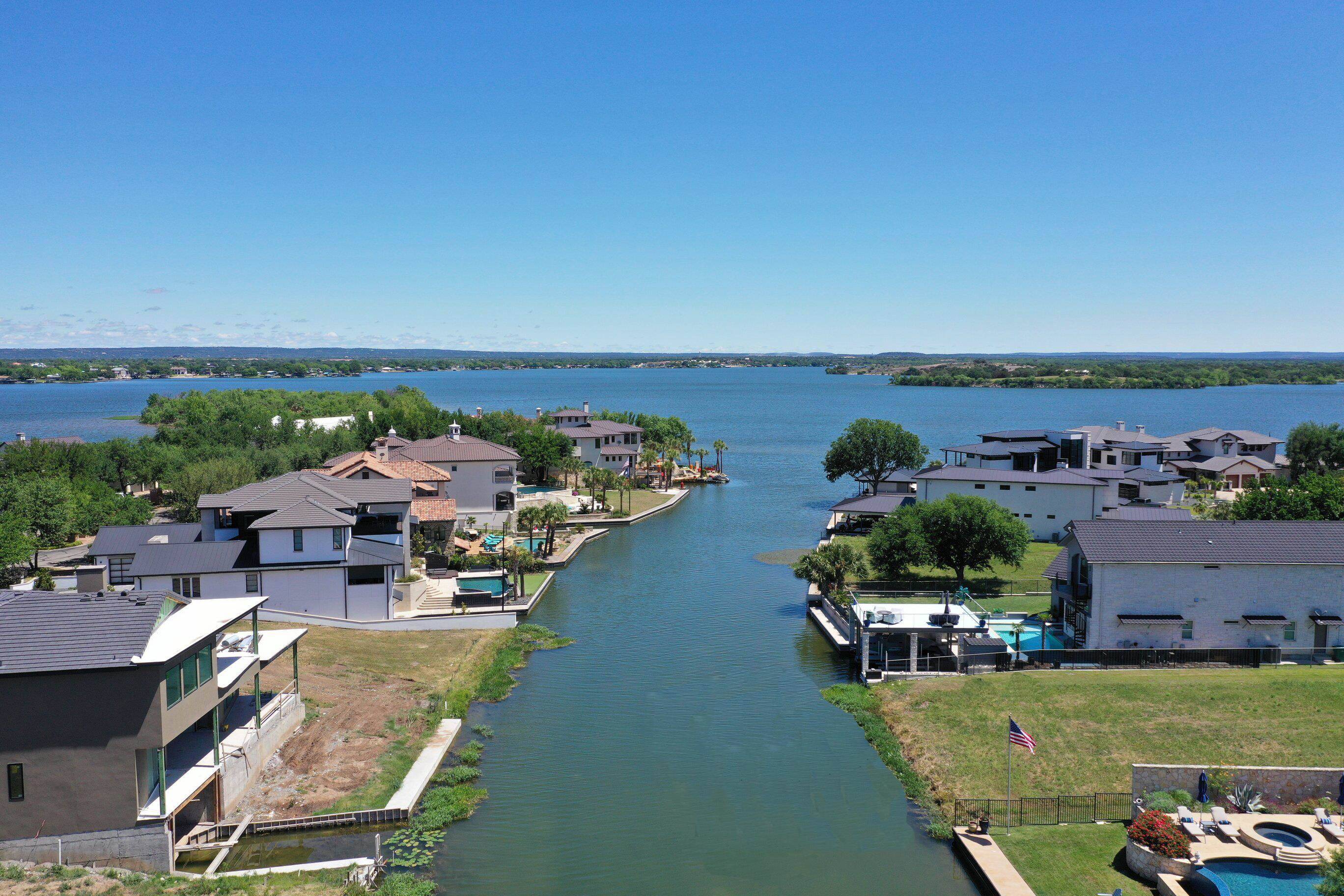 W29034 Wennmohs Place, Horseshoe Bay, TX 78657