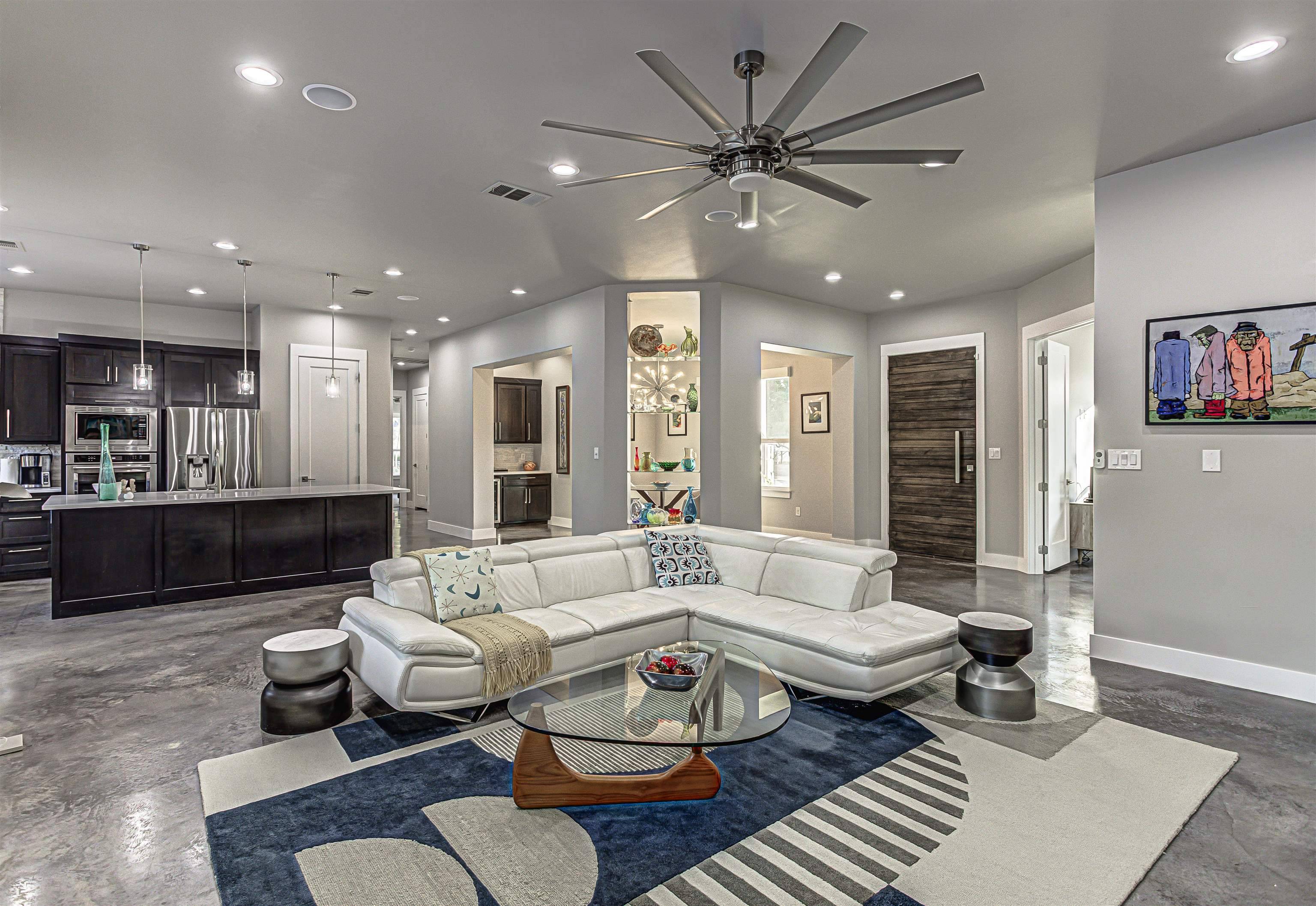 507 Boulder Creek DR, Marble Falls, TX 78654