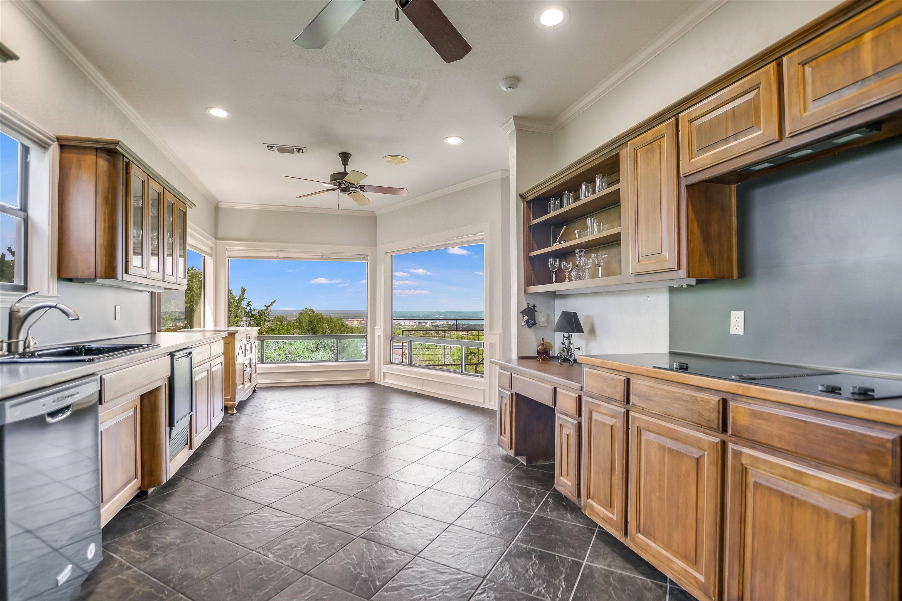 806 Fallow, Horseshoe Bay, TX 78657