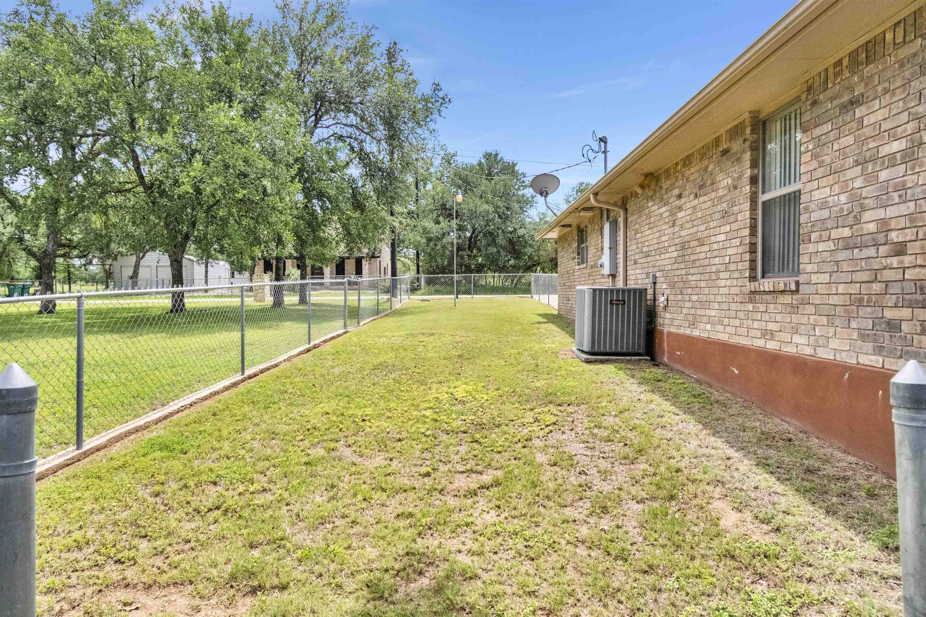 244 Driftwood Dr, Granite Shoals, TX 78654