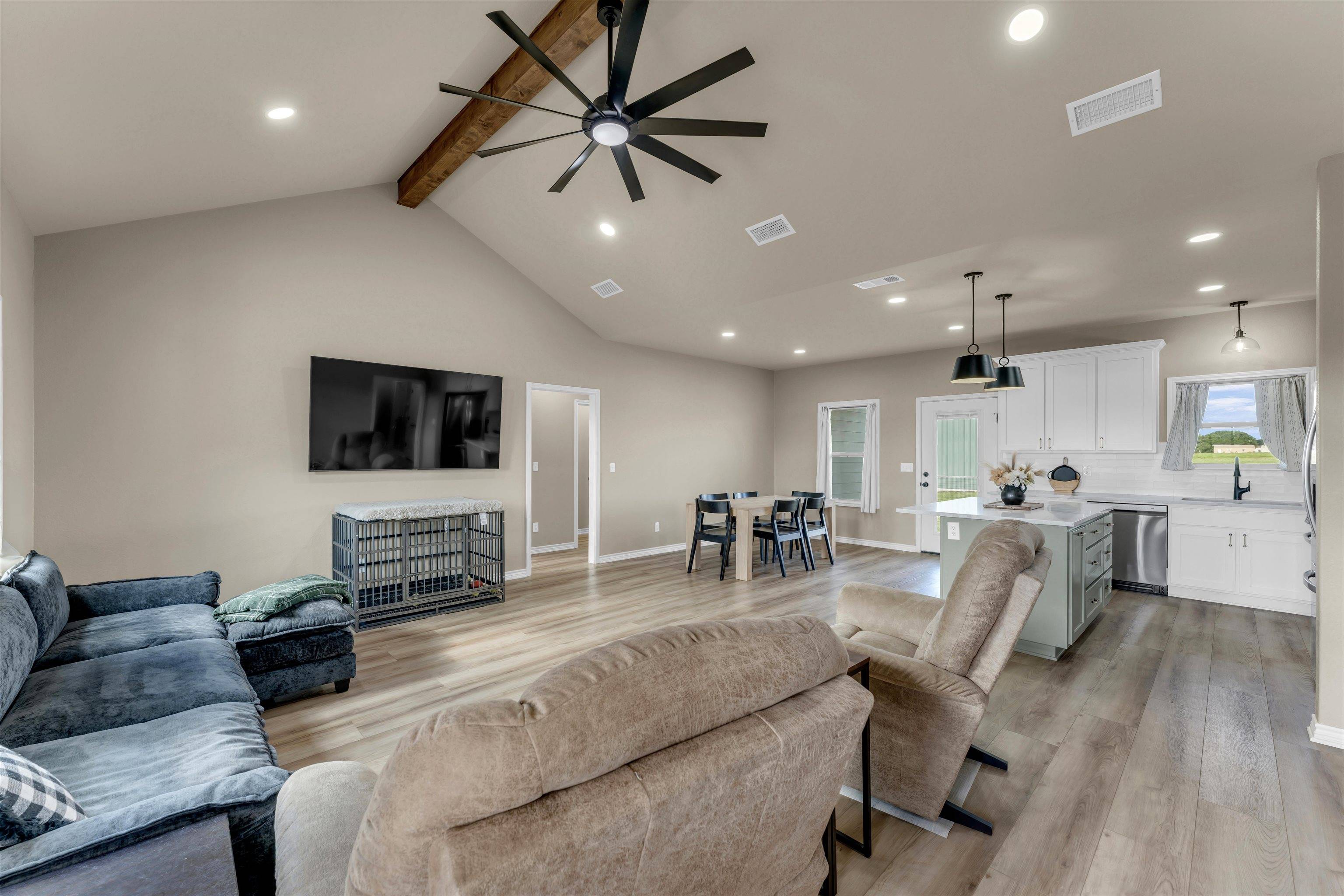 494 Johnson RD, Mason, TX 76856