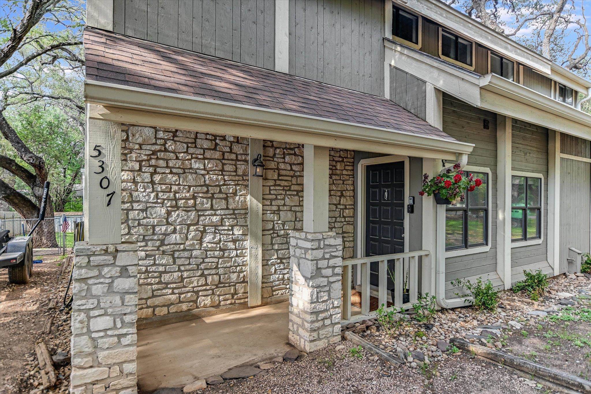 5307 Shady Oaks Cir, Kingsland, TX 78639