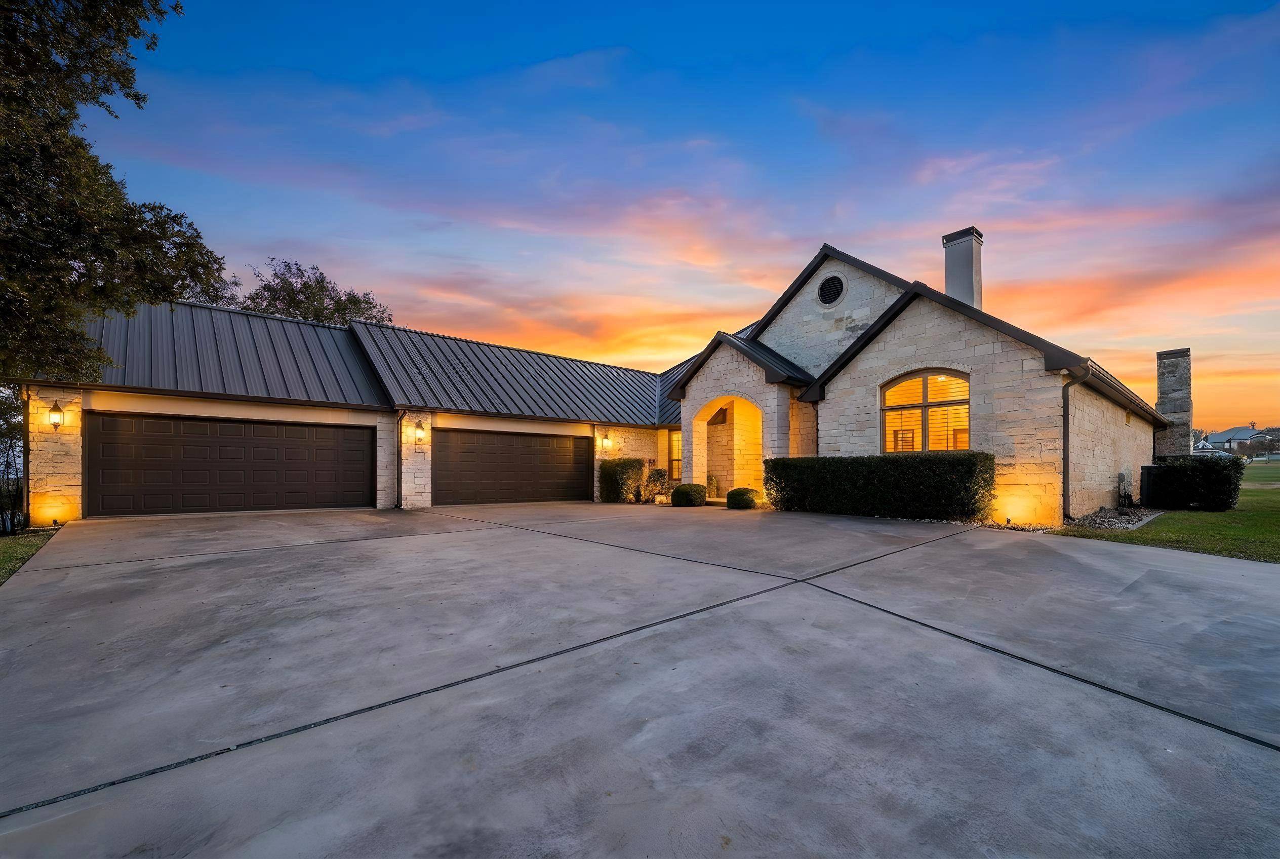 102 Voca, Horseshoe Bay, TX 78657