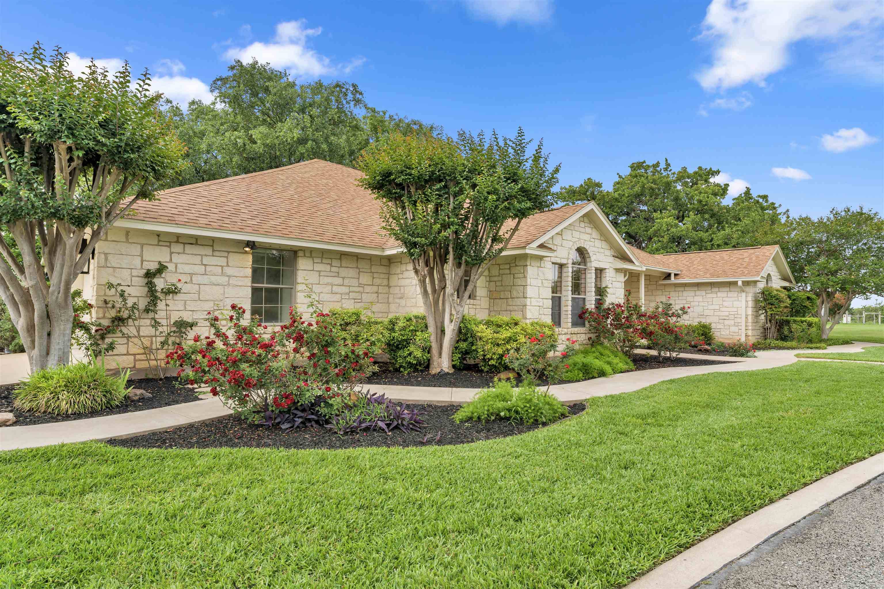 406 Ancient Oaks Dr, Marble Falls, TX 78654