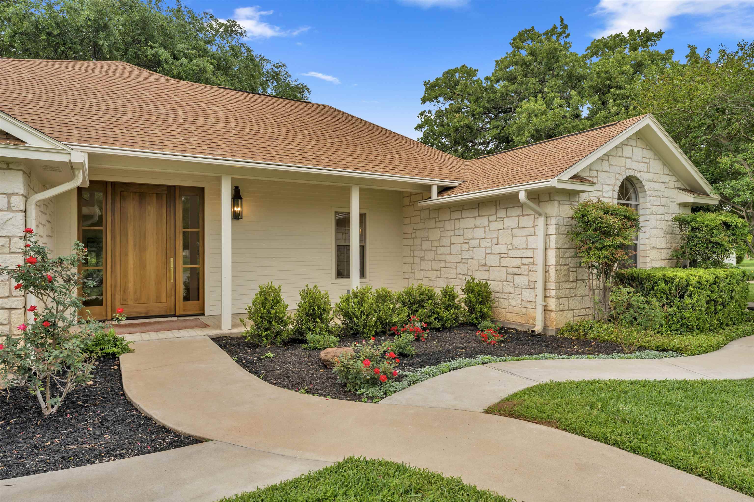 406 Ancient Oaks Dr, Marble Falls, TX 78654