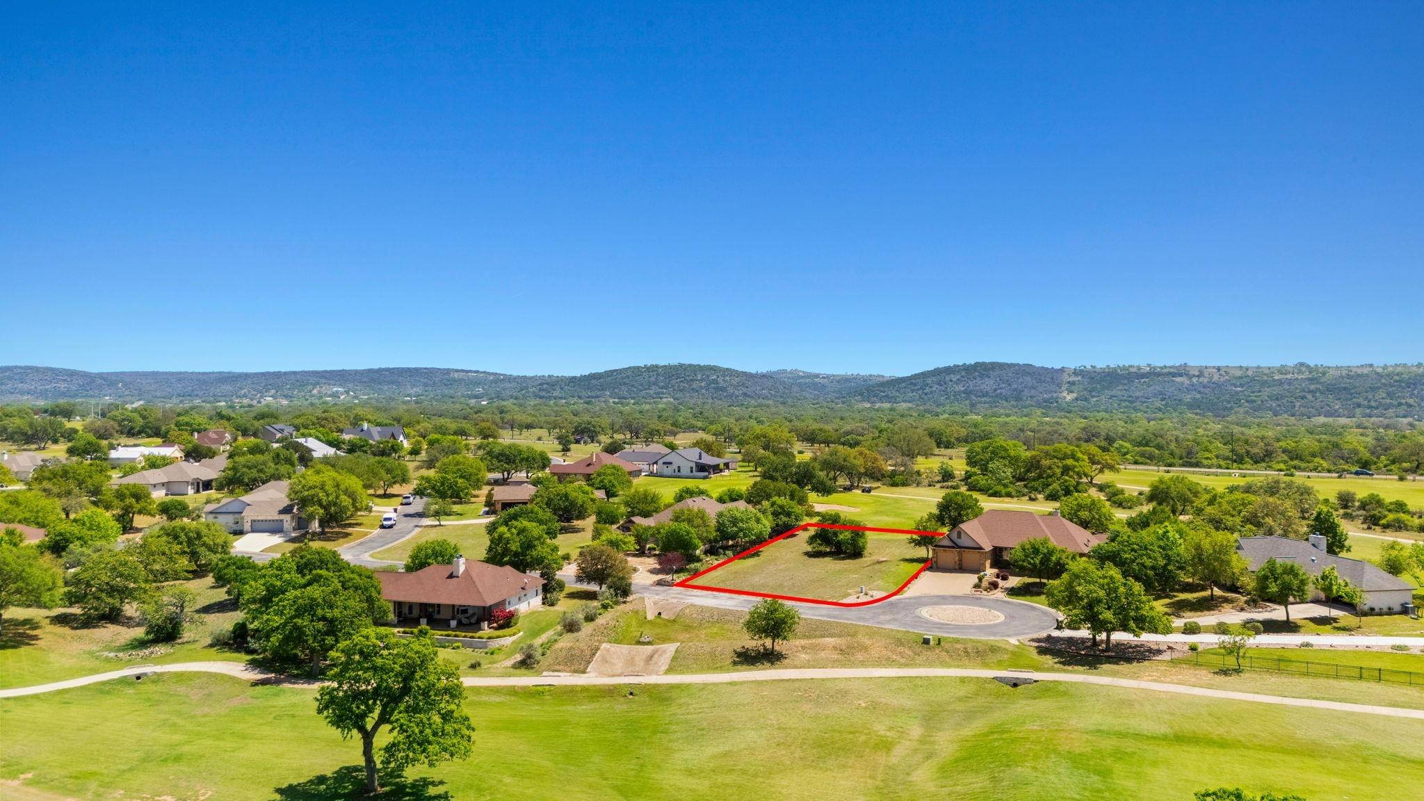 205 Tarrington LN, Kingsland, TX 78639