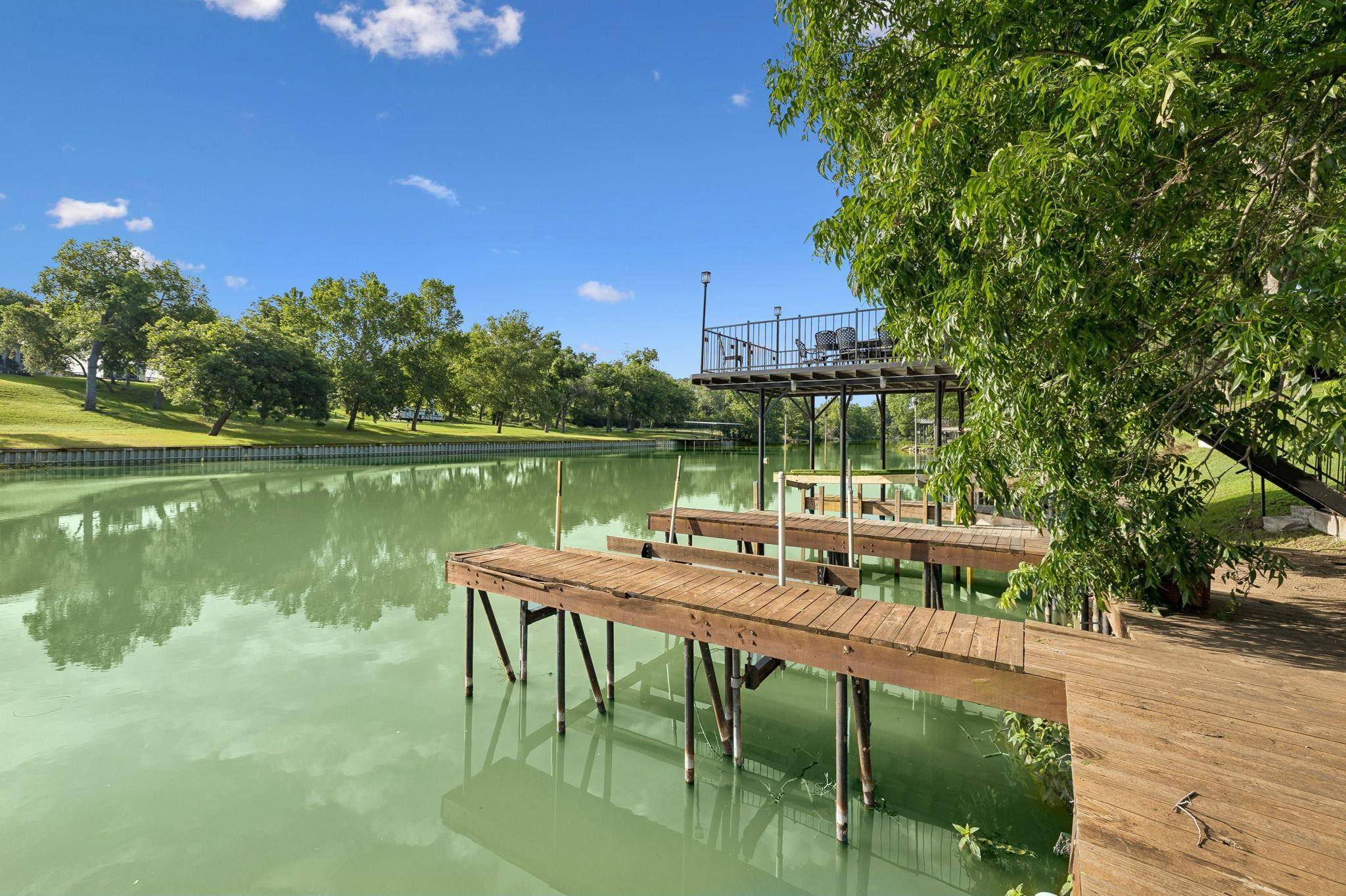 360 Shangrila LN, New Braunfels, TX 78130