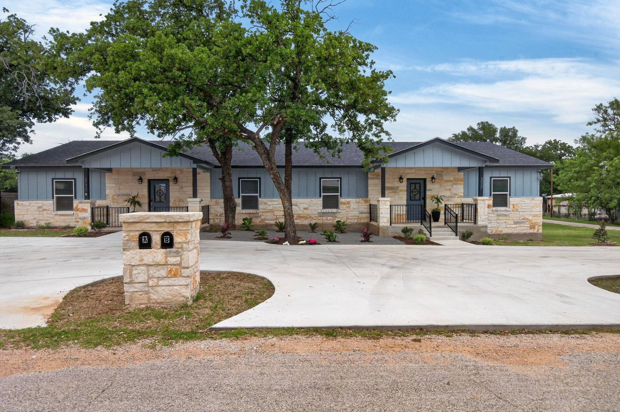 337 E Castlewood, Granite Shoals, TX 78654