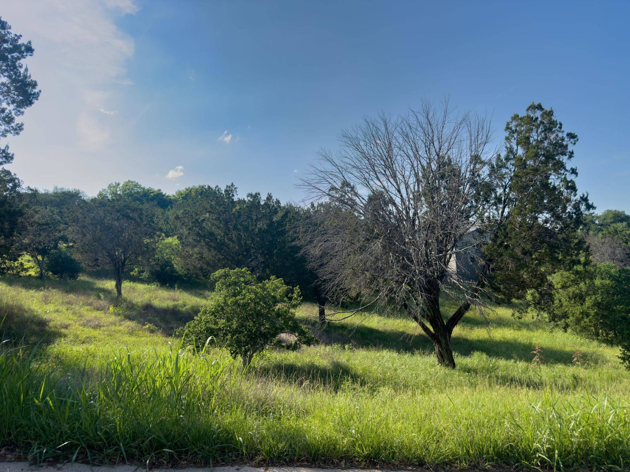 312 Hideaway CT, Horseshoe Bay, TX 78657