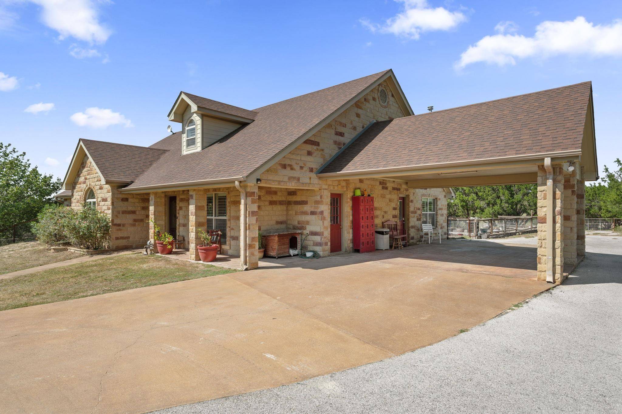 2804 County Road 1045, Lampasas, TX 76550