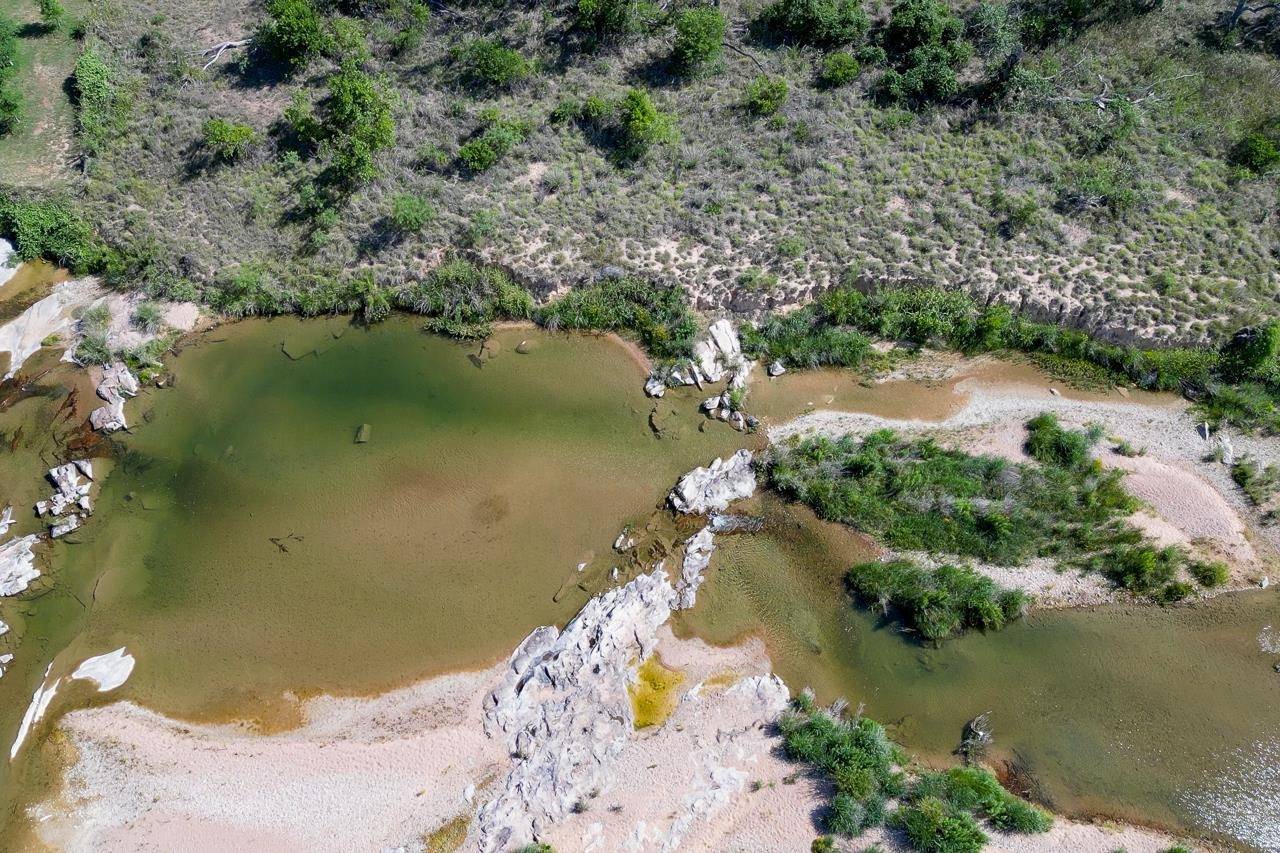 201A W Riverside DR, Llano, TX 78643-0000
