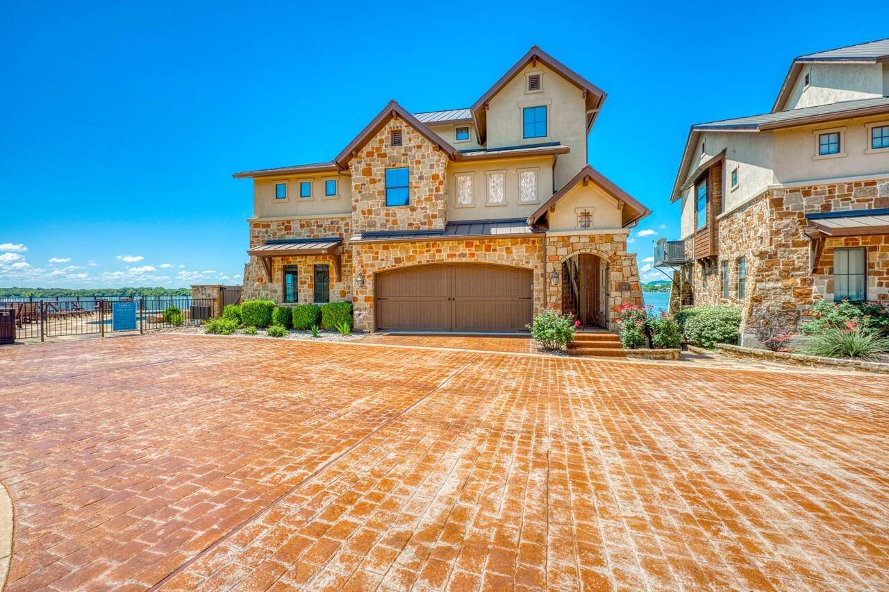 100 Chandler WAY, Kingsland, TX 78639