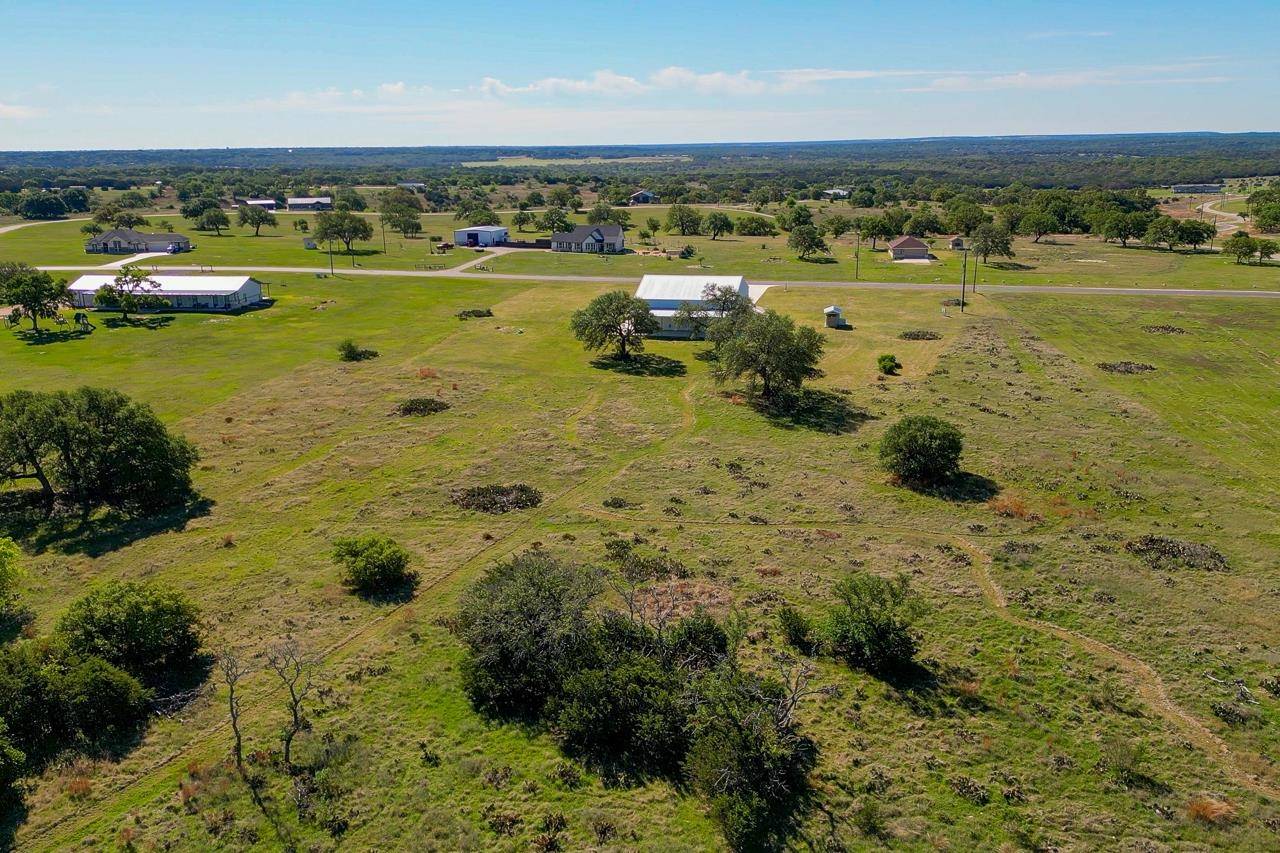 224 Blackbuck Ridge Dr, Lampasas, TX 76550
