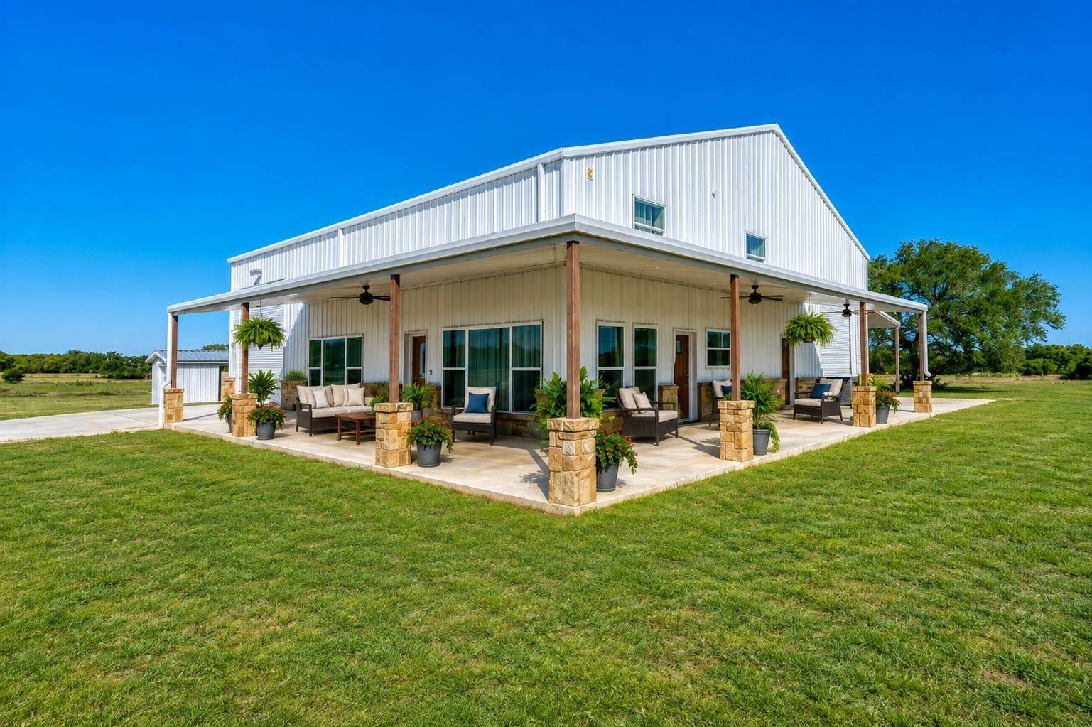 224 Blackbuck Ridge Dr, Lampasas, TX 76550