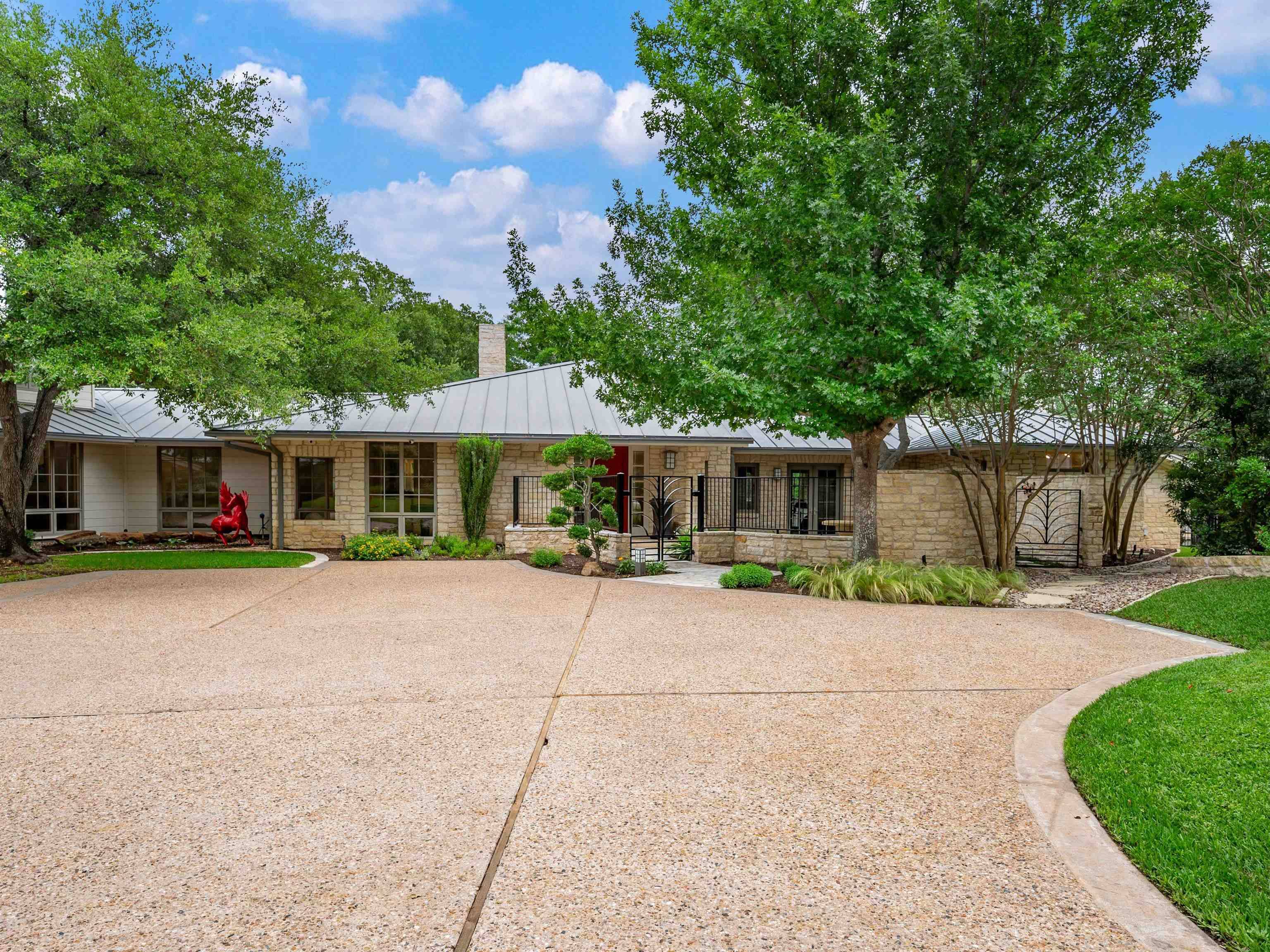 115 Nimrod, Horseshoe Bay, TX 78657