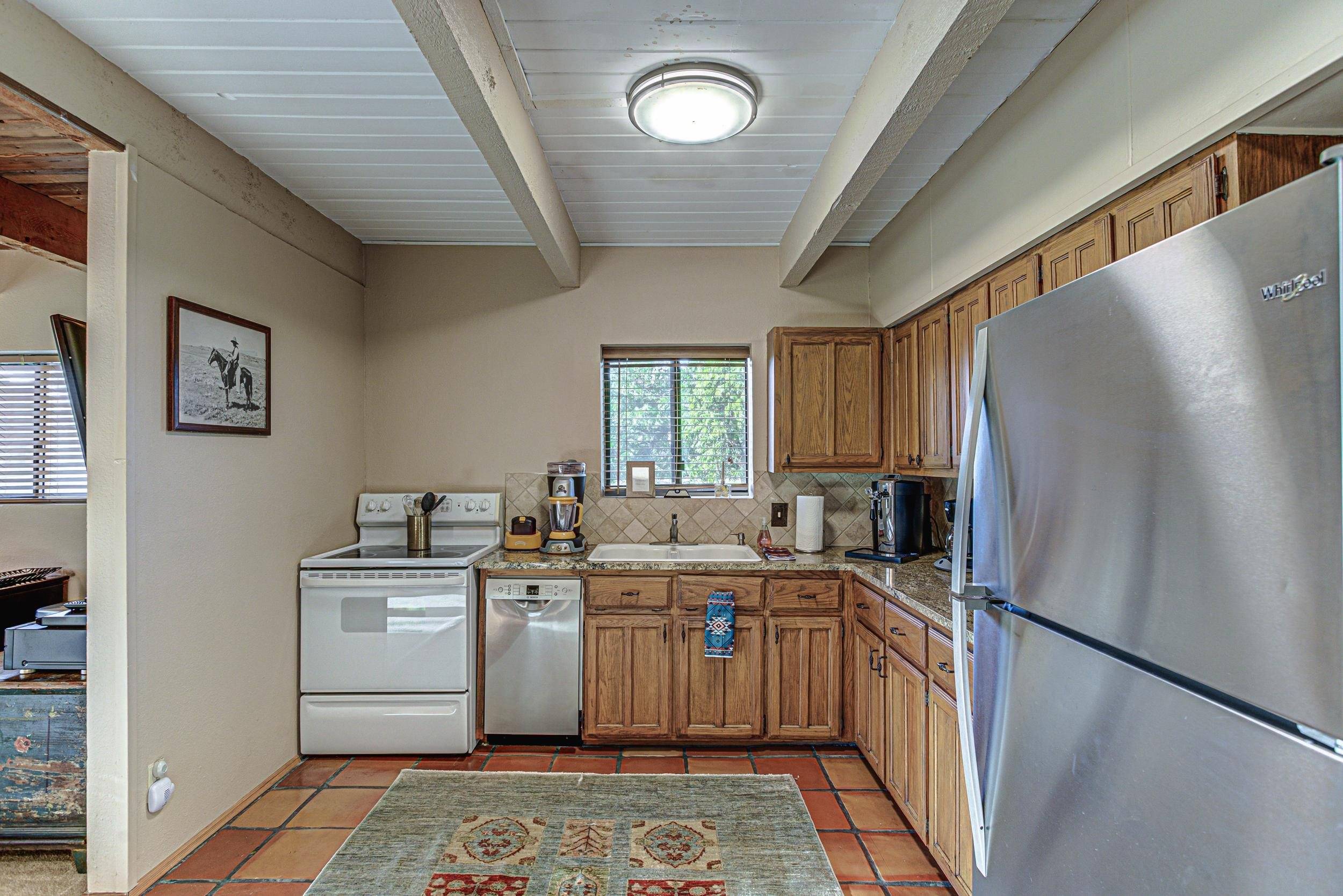 401 Lake Point DR, Horseshoe Bay, TX 78657
