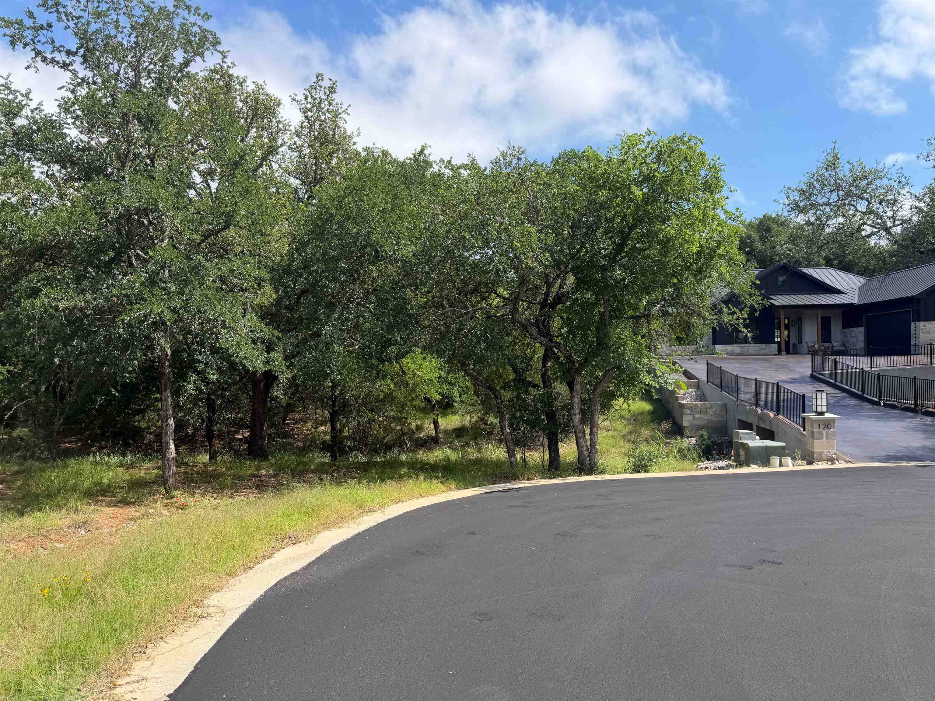112 Lost Squaw, Horseshoe Bay, TX 78657