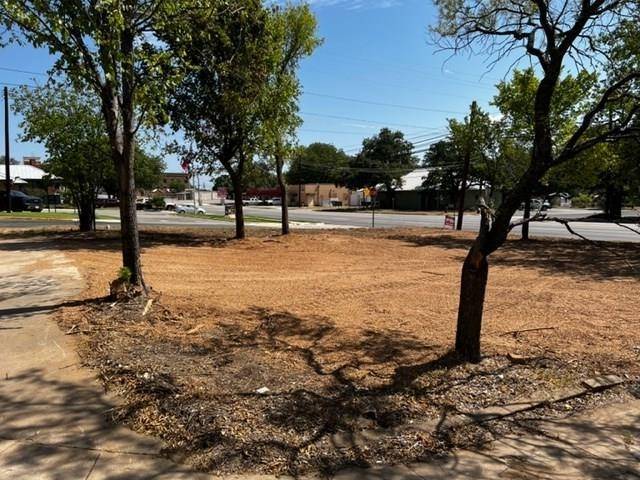 1103,1109,1111 S Ford, Llano, TX 78643