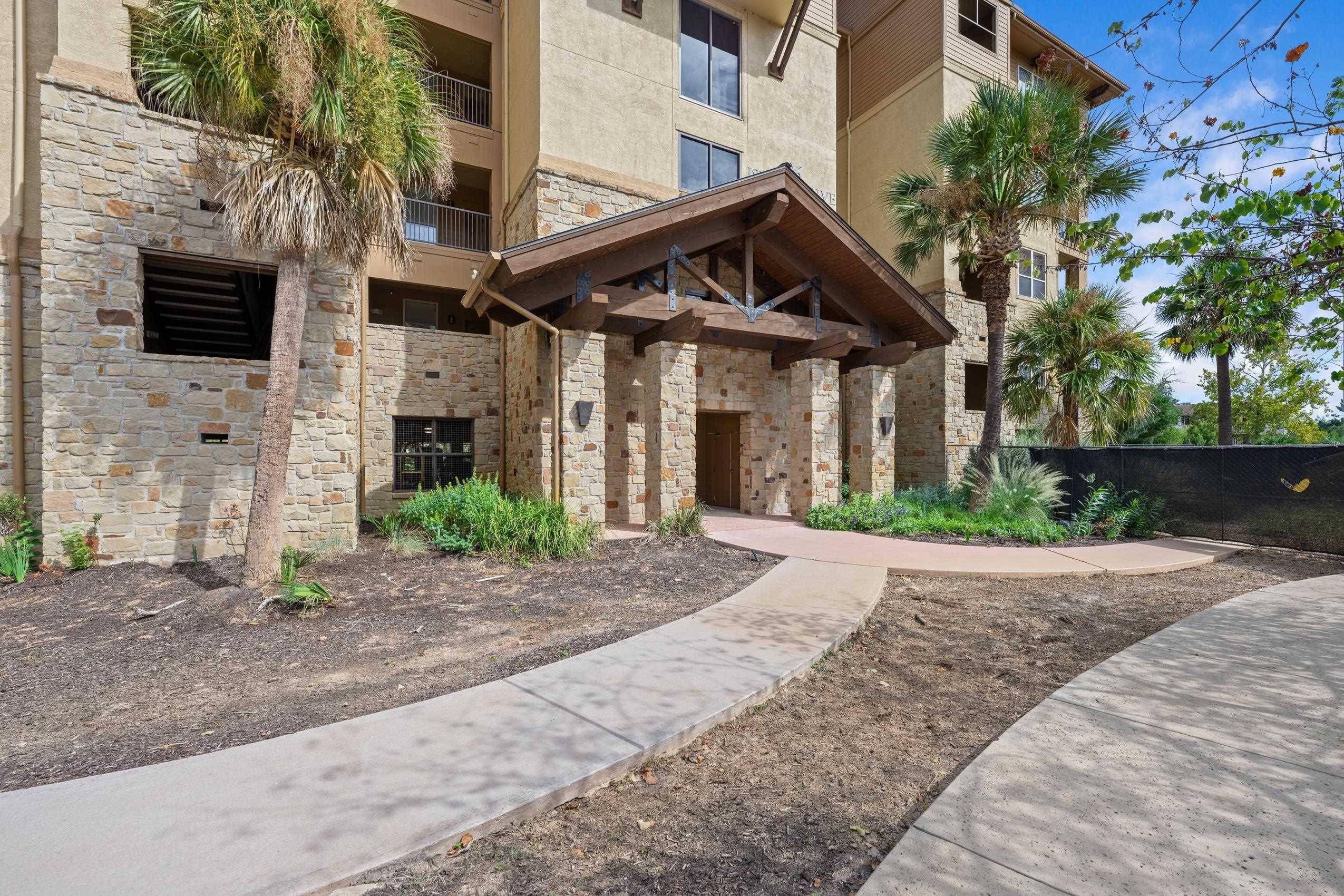 96 Island #46 DR, Horseshoe Bay, TX 78657