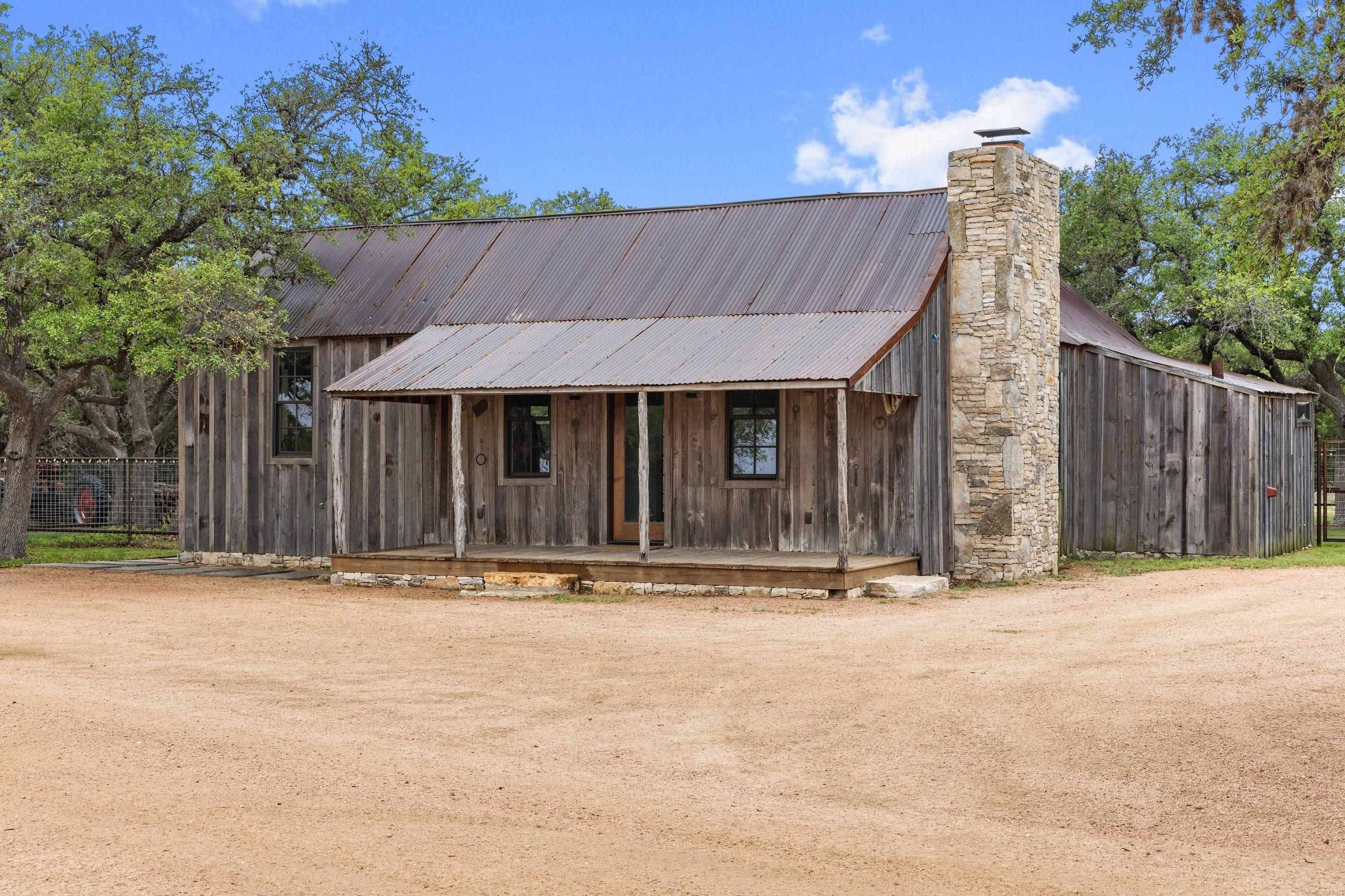 7503 E US Hwy 290, Johnson City, TX 78636