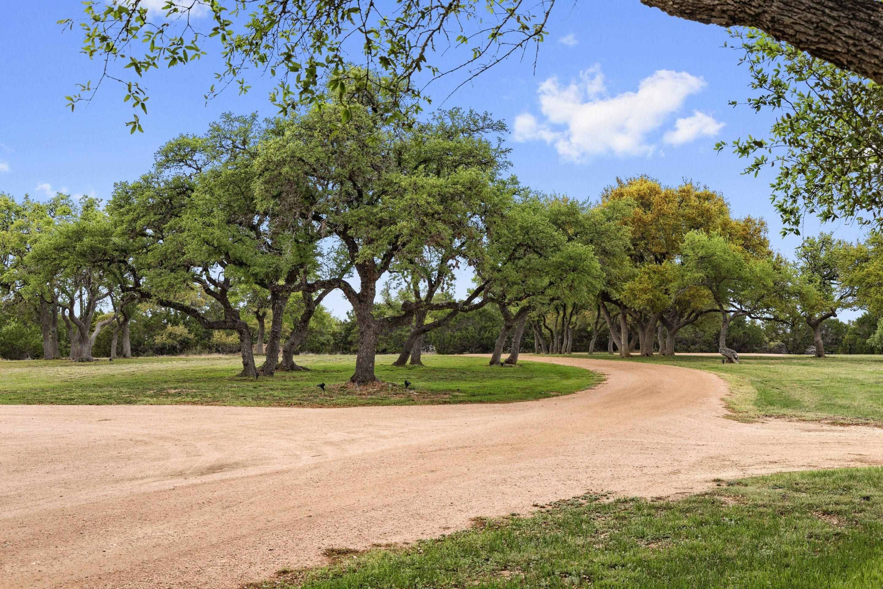 7503 E US Hwy 290, Johnson City, TX 78636