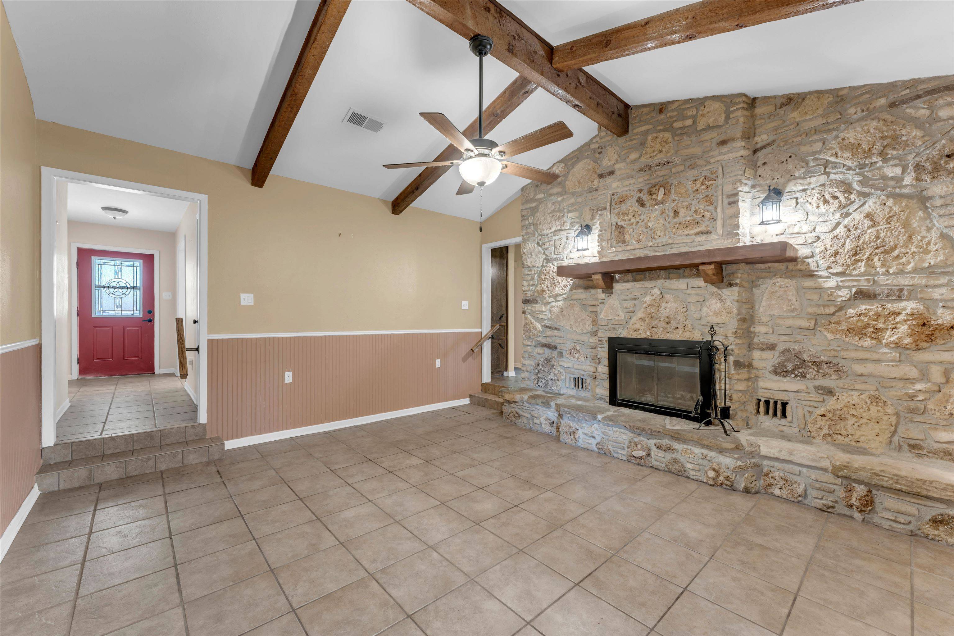 8 Saul DR, Lampasas, TX 76550
