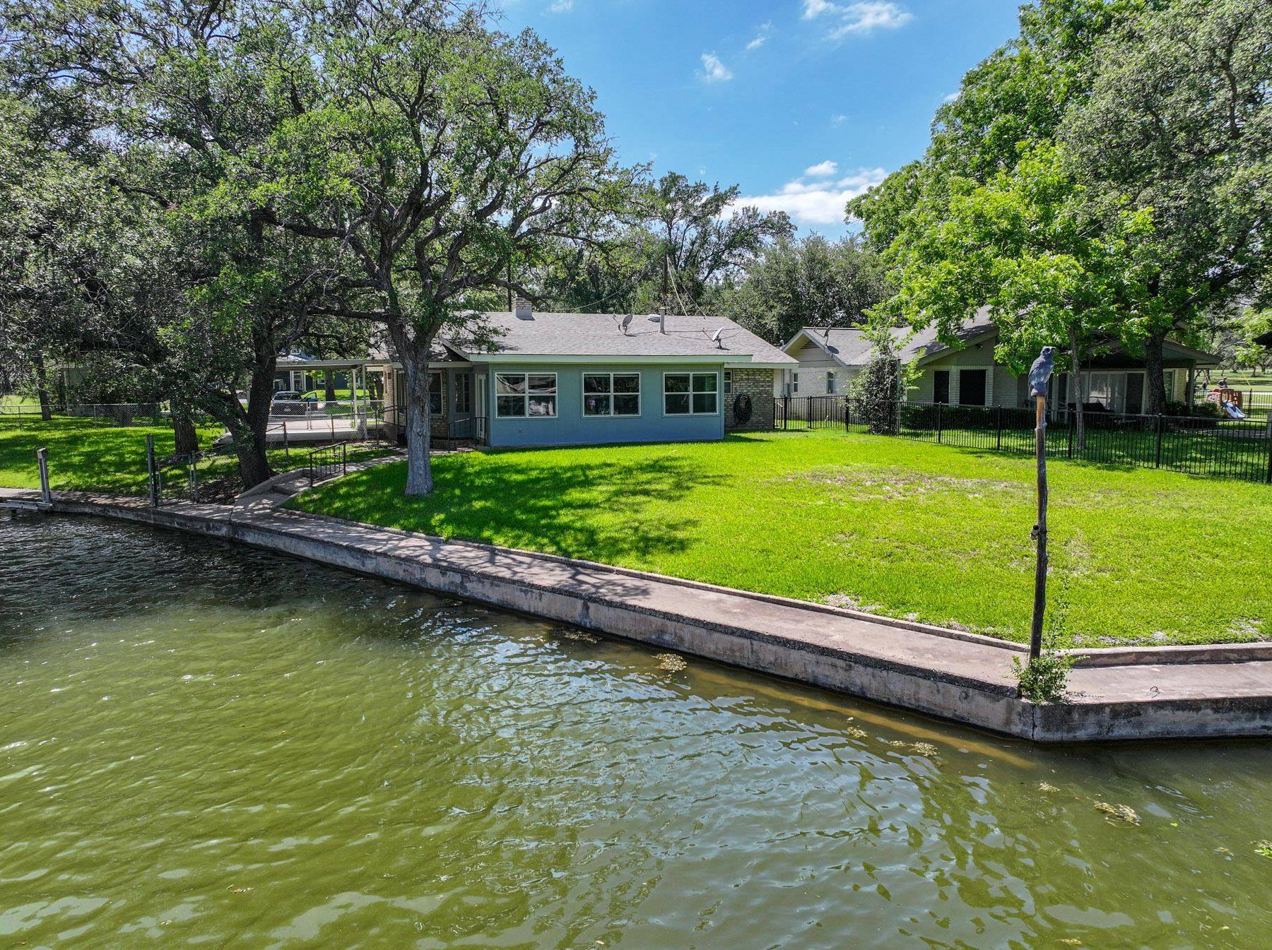 501 Oleander Dr, Marble Falls, TX 78654