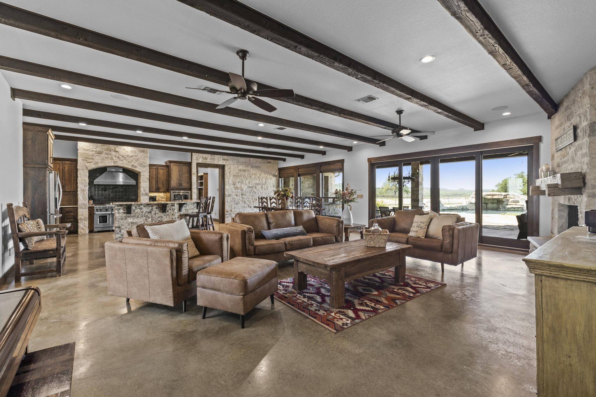 297 Kylie Rae Ct, Round Mountain, TX 78663