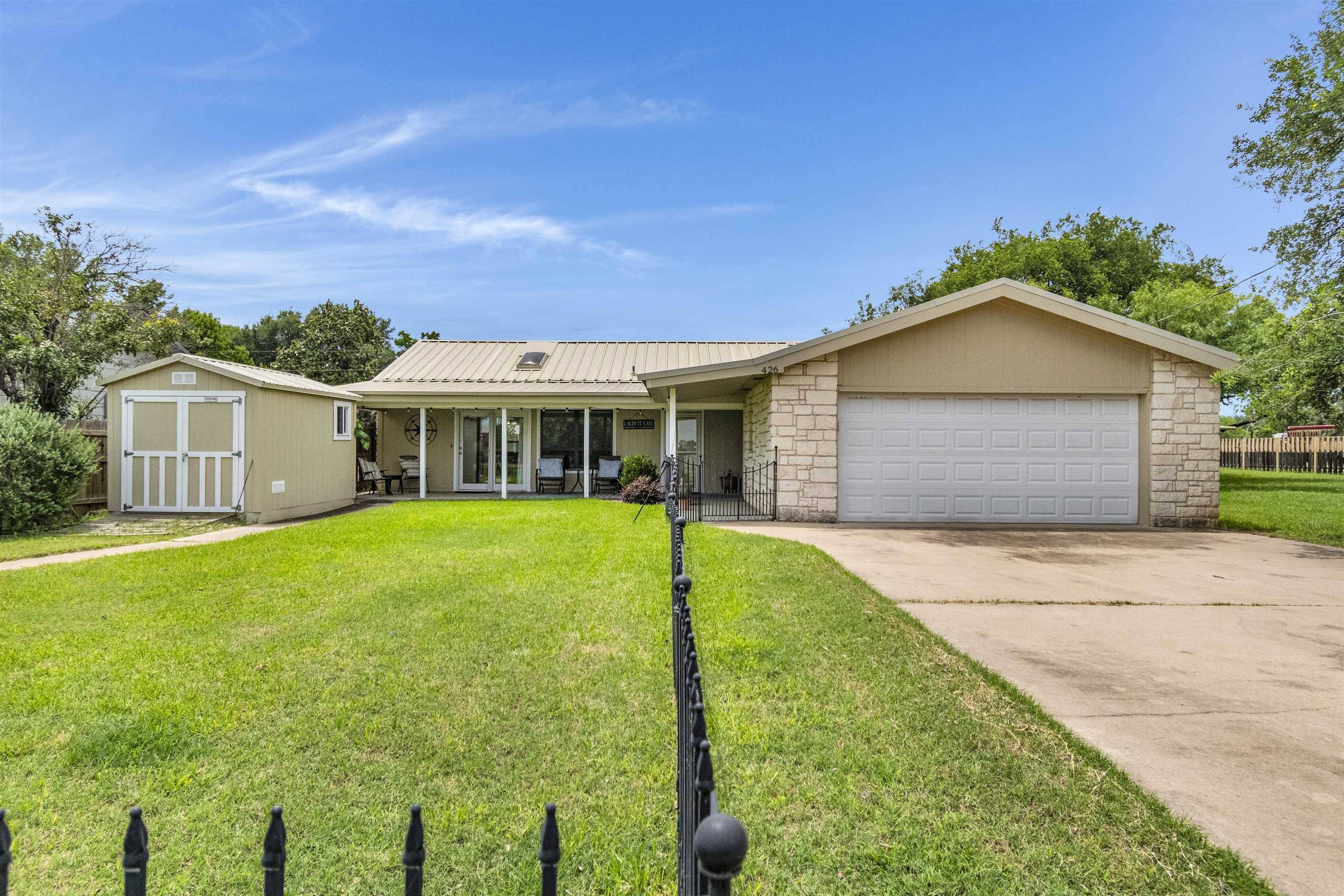 426 Circle DR, Sunrise Beach, TX 78643