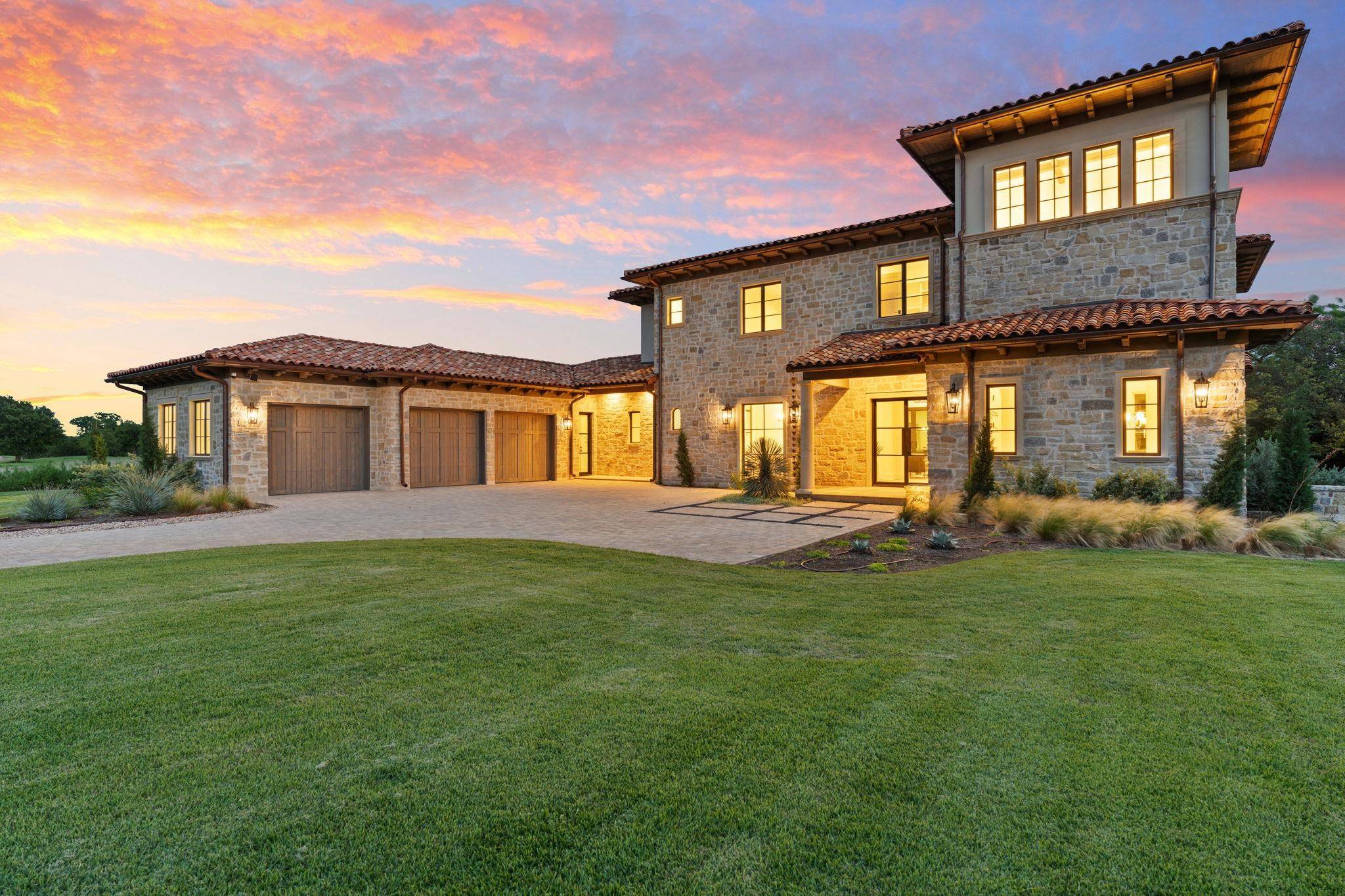 369 La Serena Loop, Horseshoe Bay, TX 78657