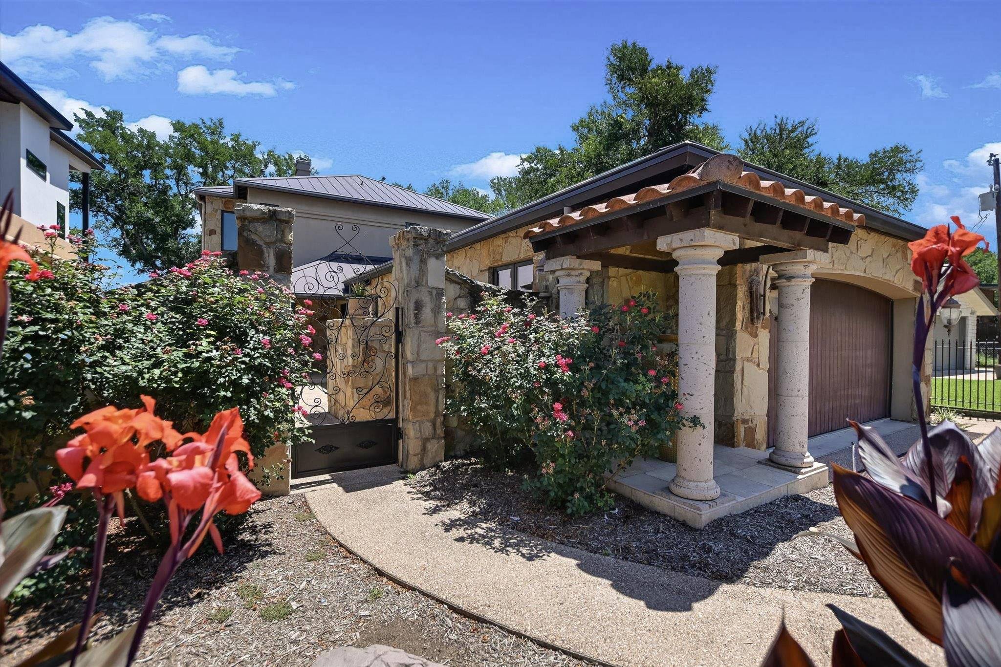 507 Sandy Mountain Dr., Sunrise Beach, TX 78643