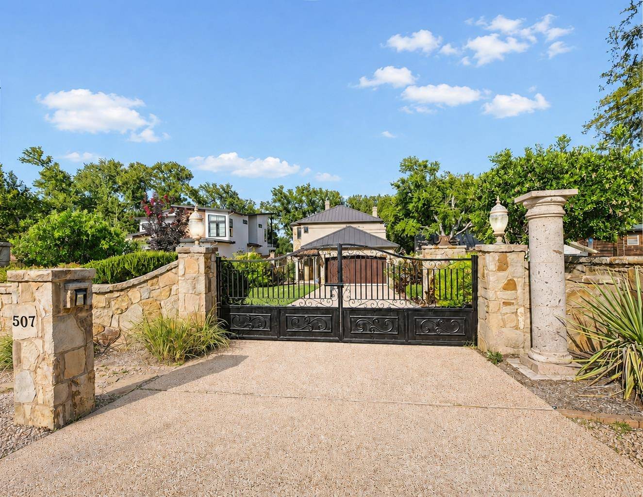 507 Sandy Mountain Dr., Sunrise Beach, TX 78643