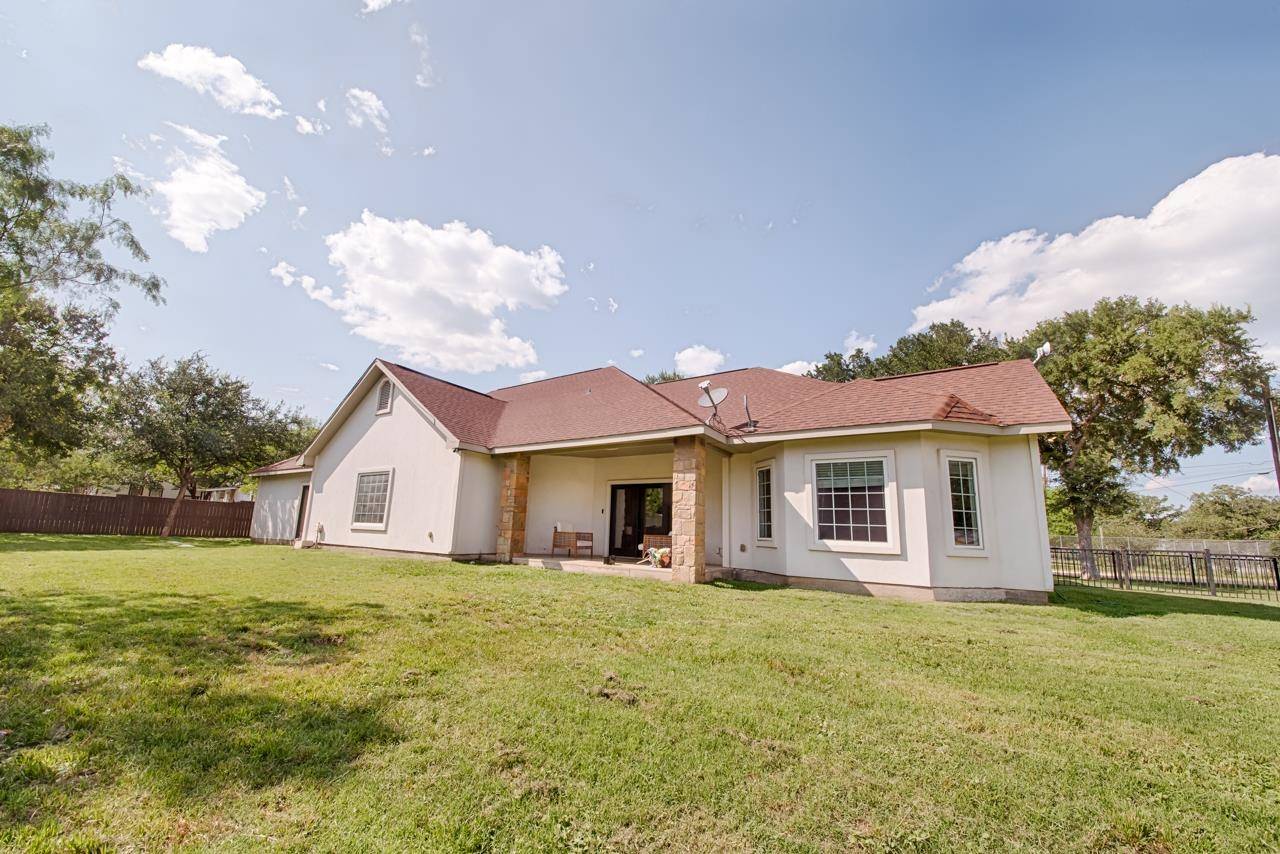 1026 Kingswell DR, Granite Shoals, TX 78654