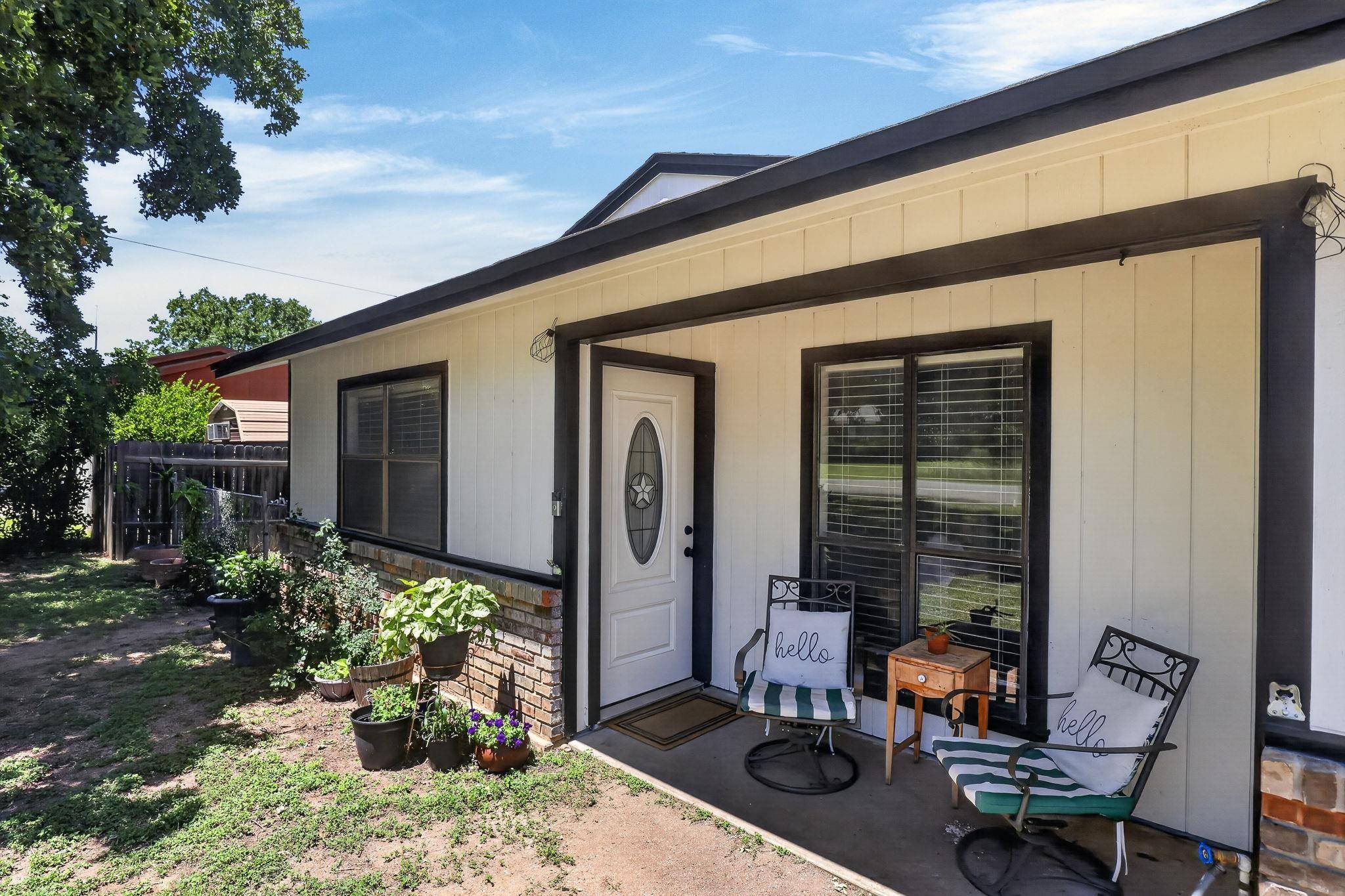 1820 Ridgeview ST, Kingsland, TX 78639-1820