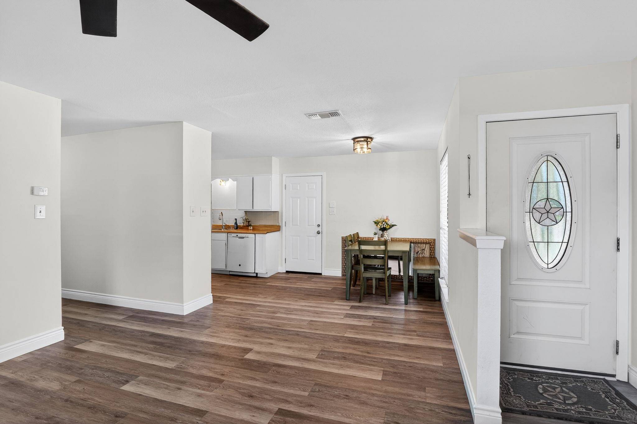 1820 Ridgeview ST, Kingsland, TX 78639-1820