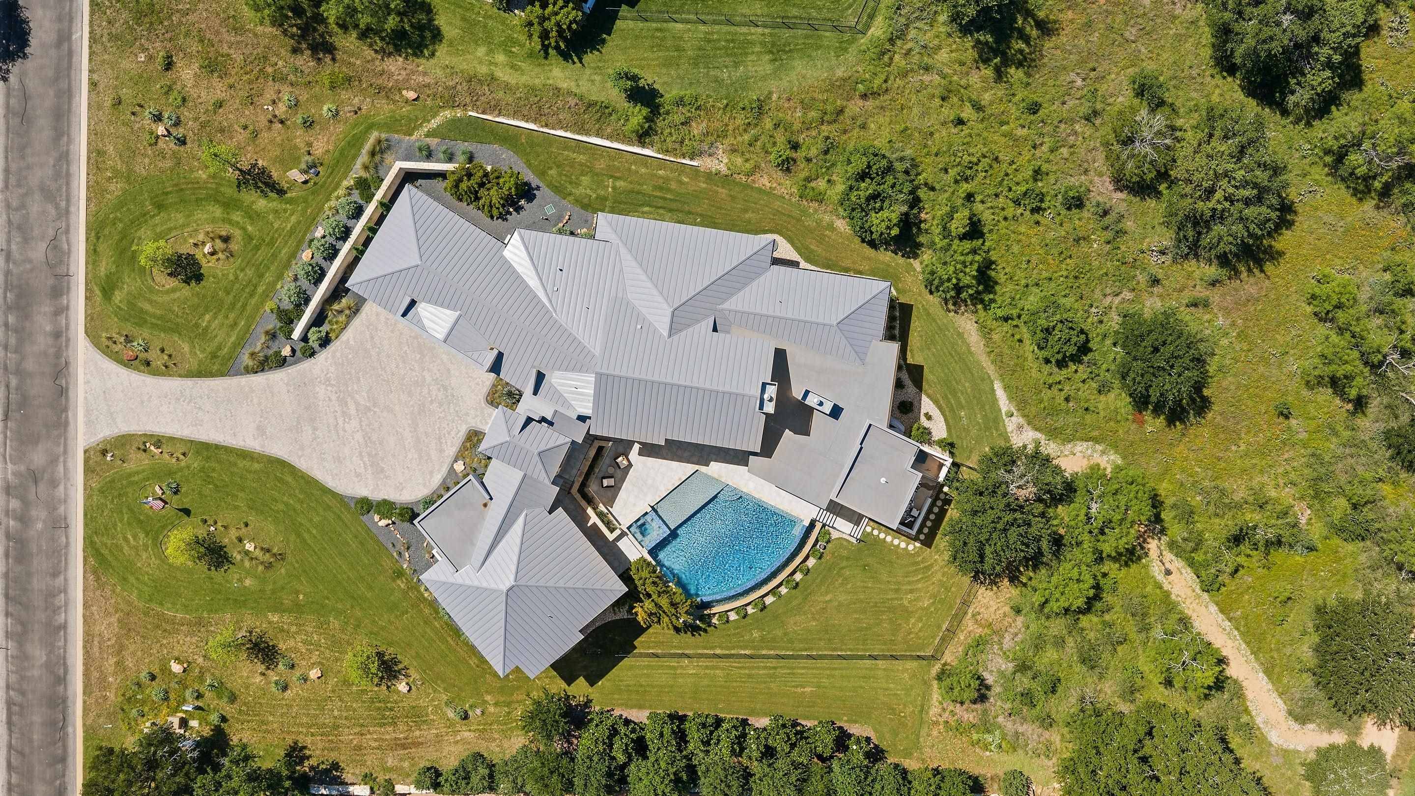 612 Overlook Pkwy, Horseshoe Bay, TX 78657