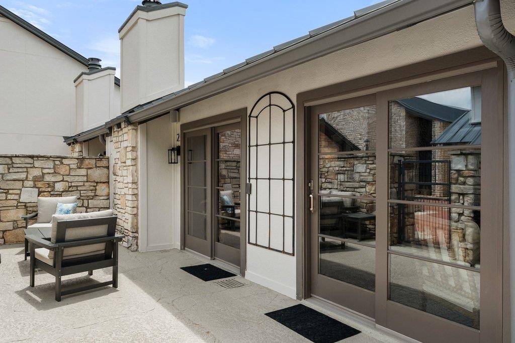 103 Island Drive #1, Horseshoe Bay, TX 78657