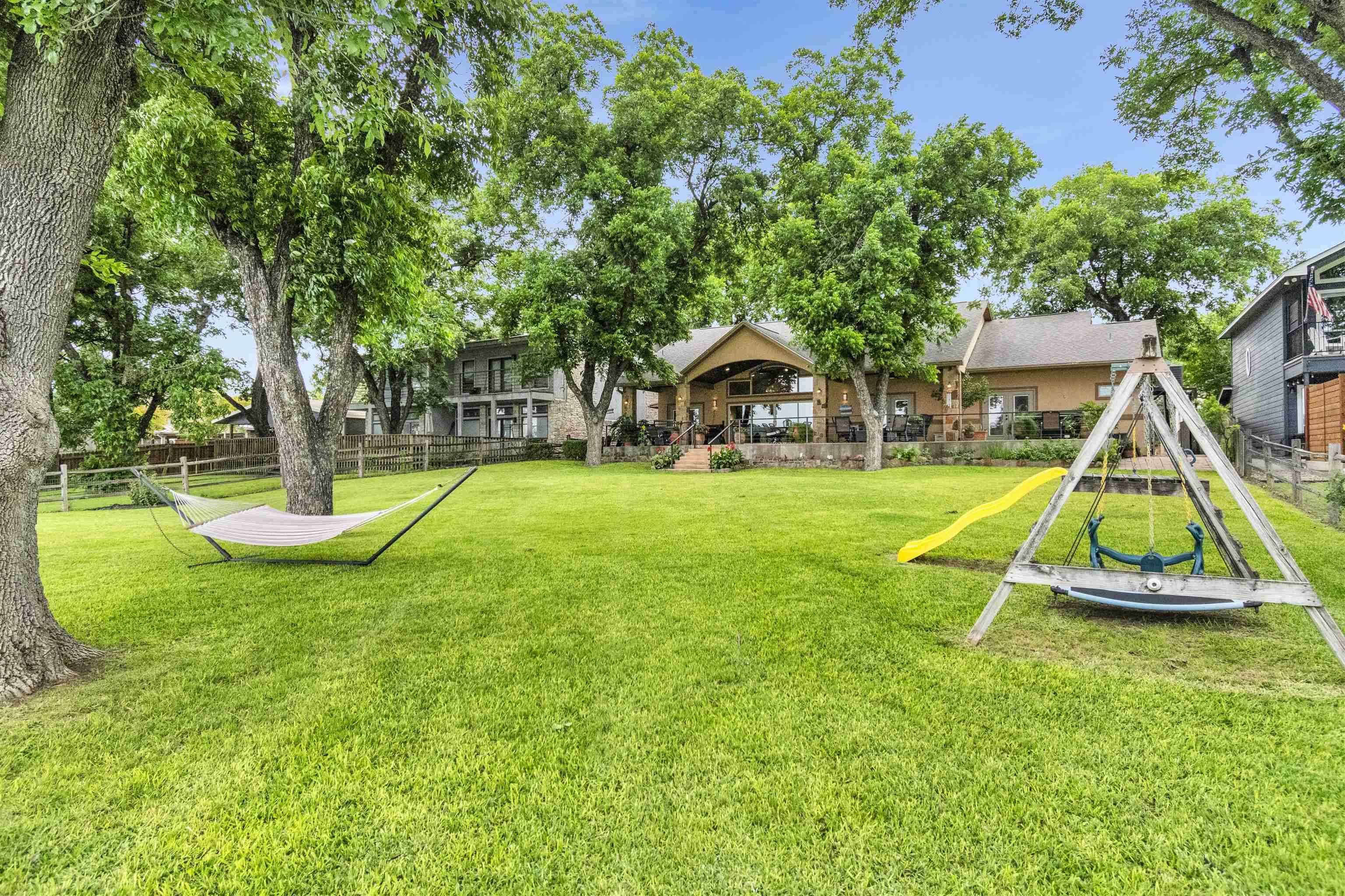 124 Riverbend LN, Kingsland, TX 78639