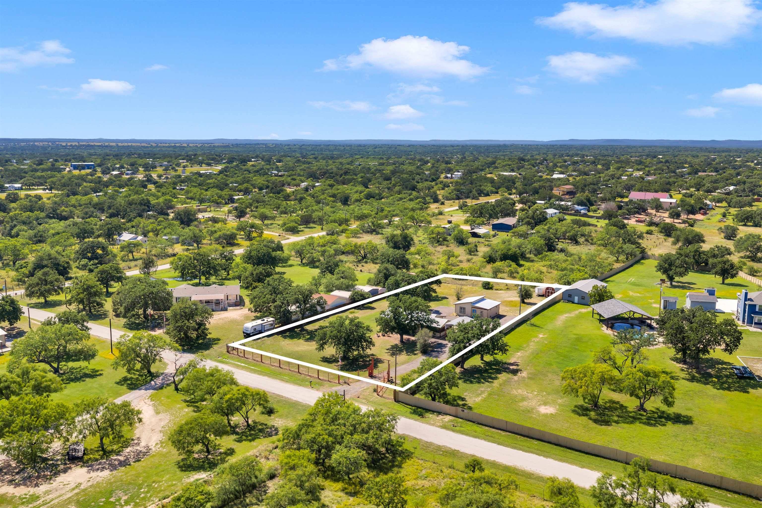 115 Leo LN, Buchanan Dam, TX 78609