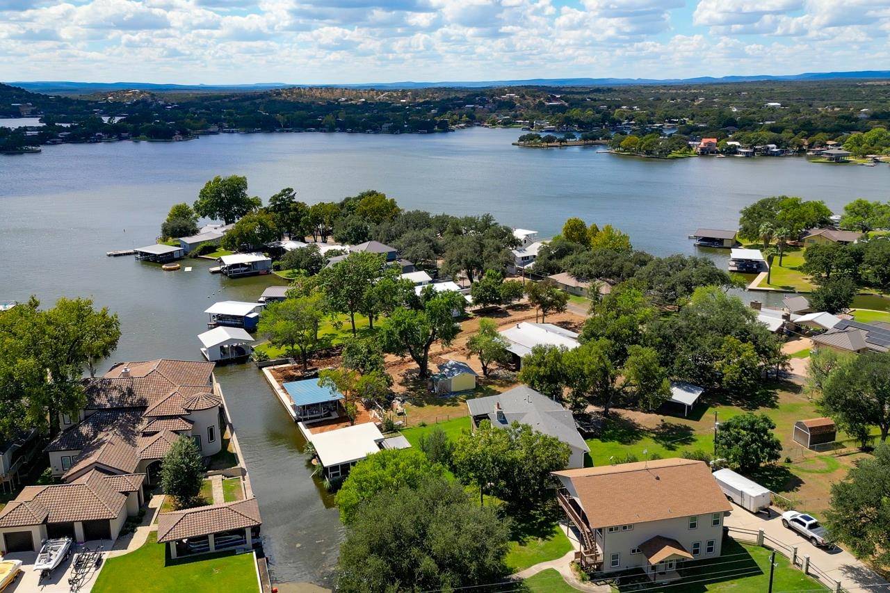 303 Granite Shoals LN, Sunrise Beach, TX 78643