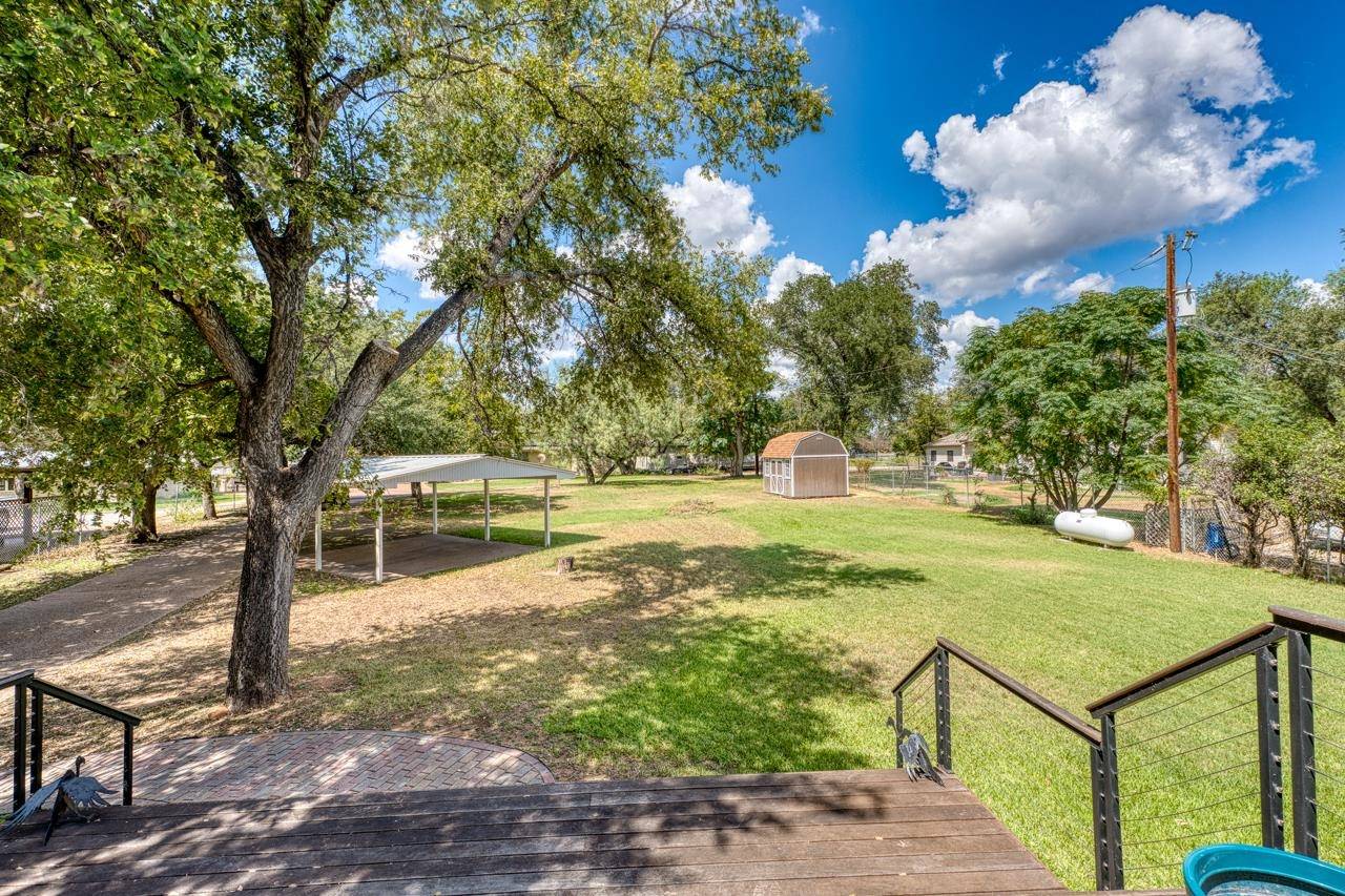 303 Granite Shoals LN, Sunrise Beach, TX 78643