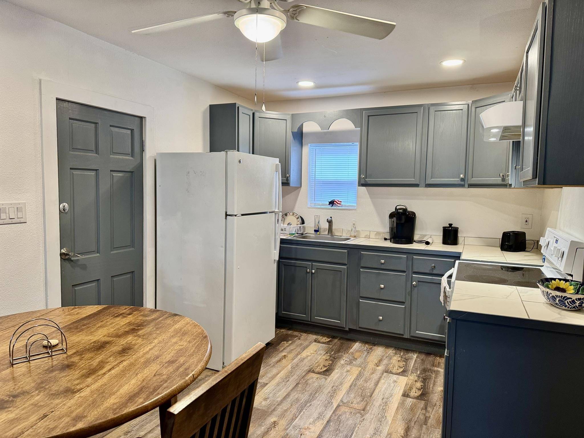 103 W Hamilton, Llano, TX 78643