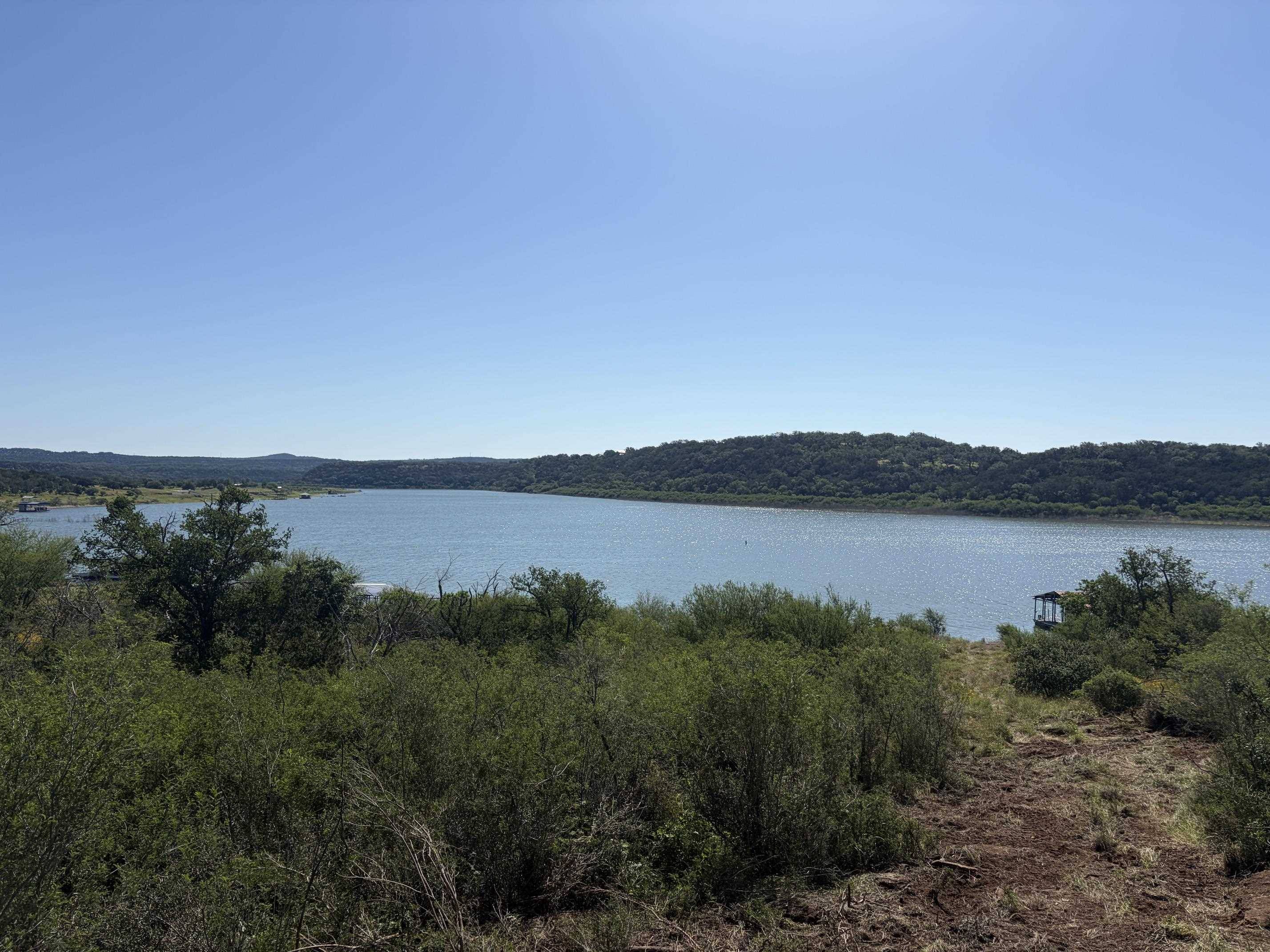 127 Lake View DR, Spicewood, TX 78669-4008