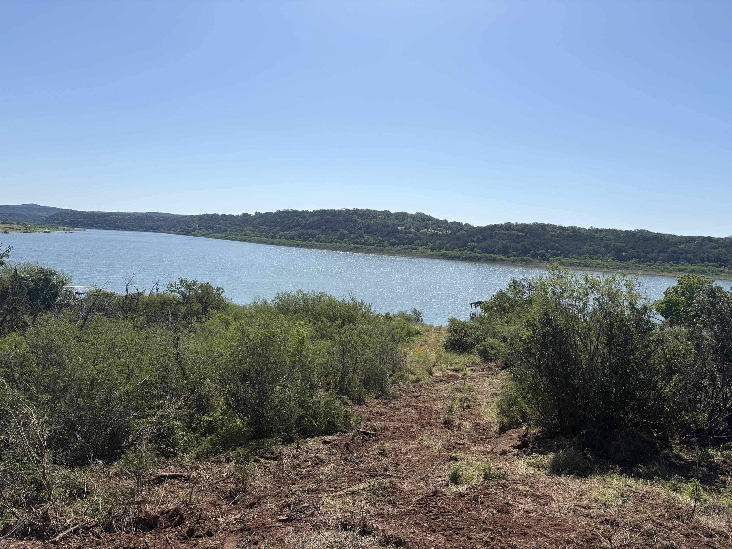 127 Lake View DR, Spicewood, TX 78669-4008
